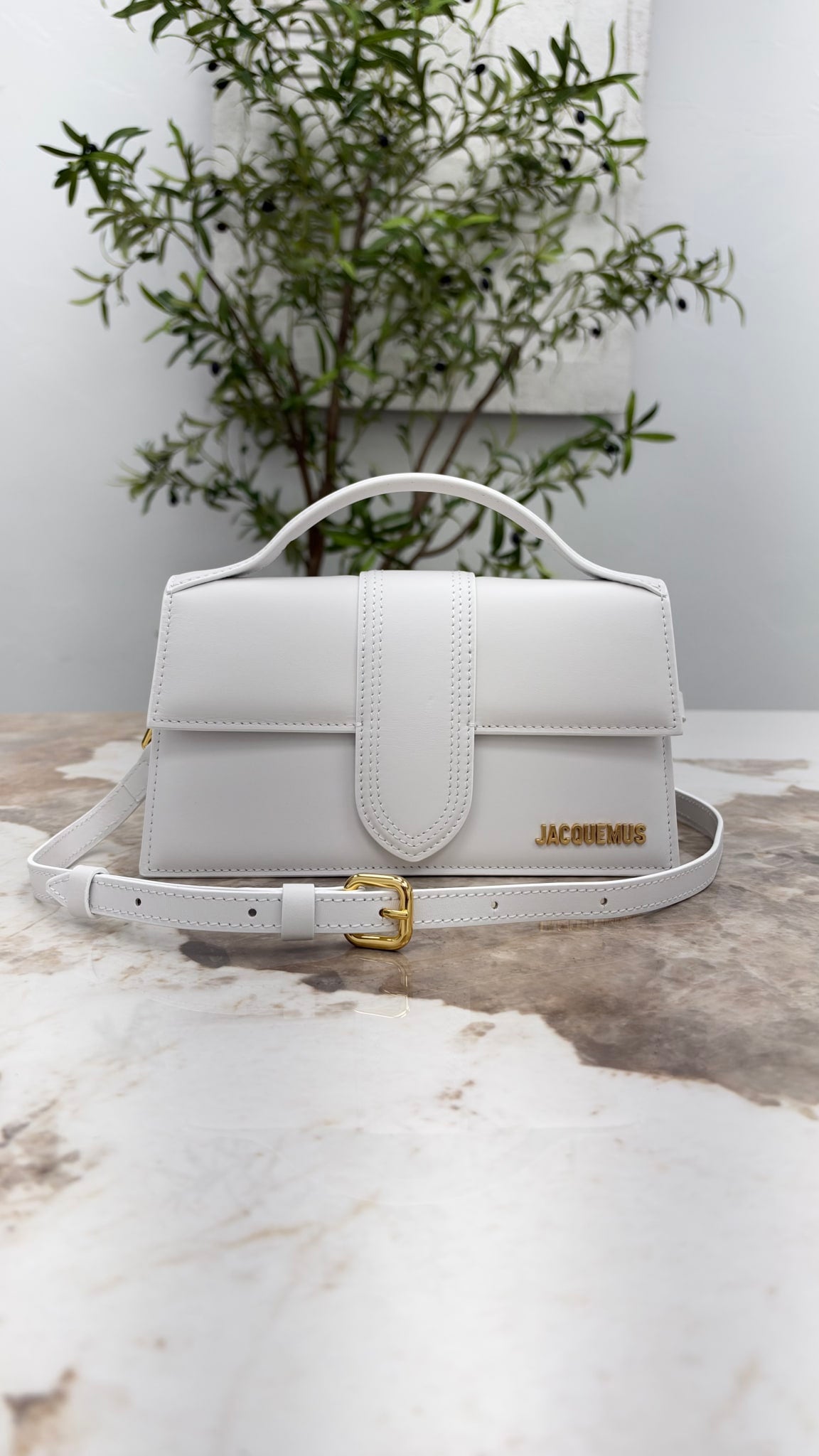 BRAND NEW - Jacquemus Bright White Leather Le Grand Bambino 2Way Handbag