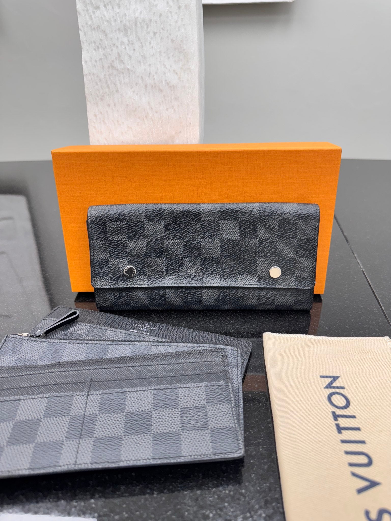 LIKE NEW - Louis Vuitton Damier Graphite Modulable Long Wallet With Inserts