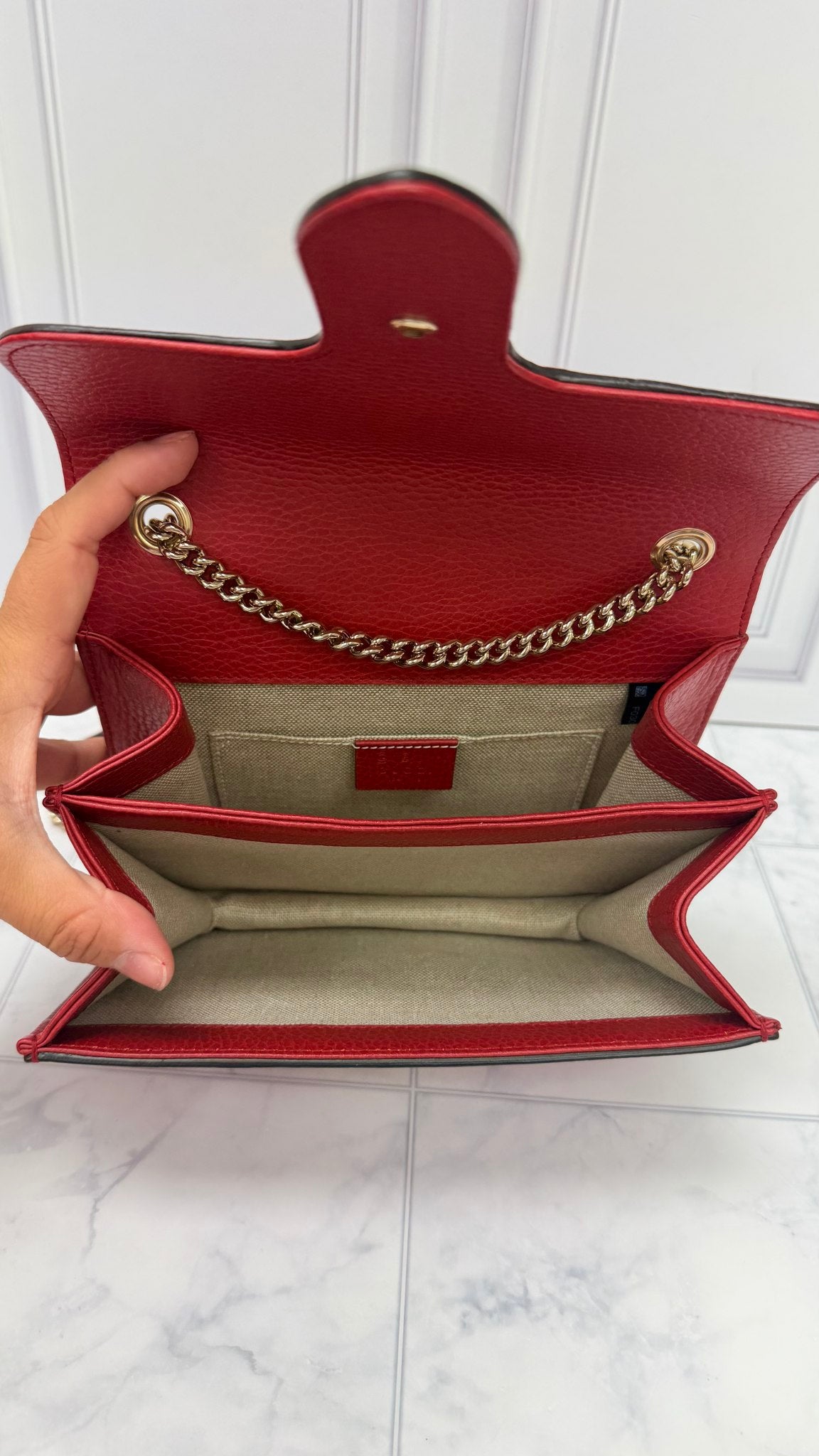 Gucci Red Grained Leather Interlocking G Small Shoulder Bag