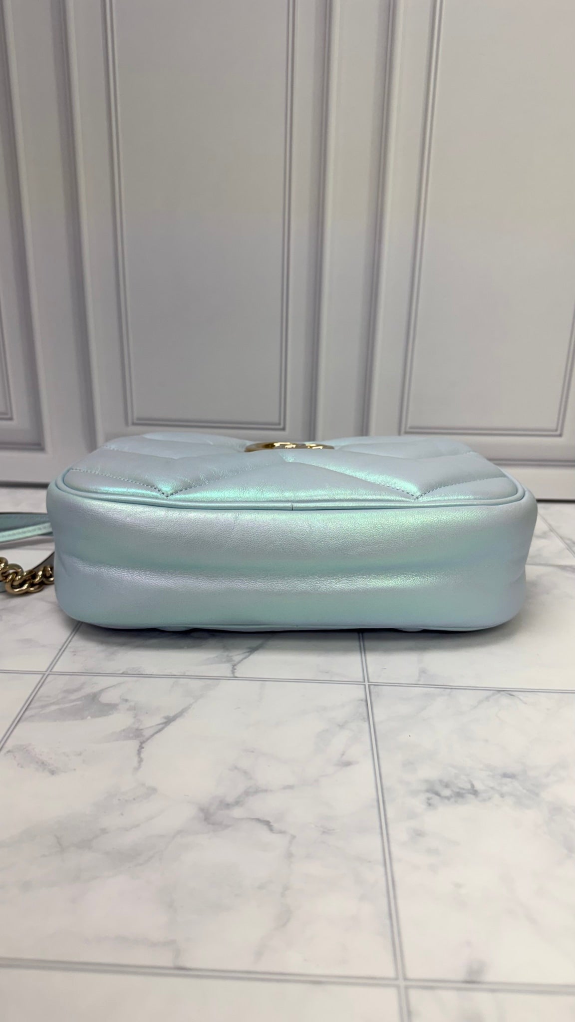 BRAND NEW - Gucci Iridescent Leather GG Marmont Crossbody Bag 