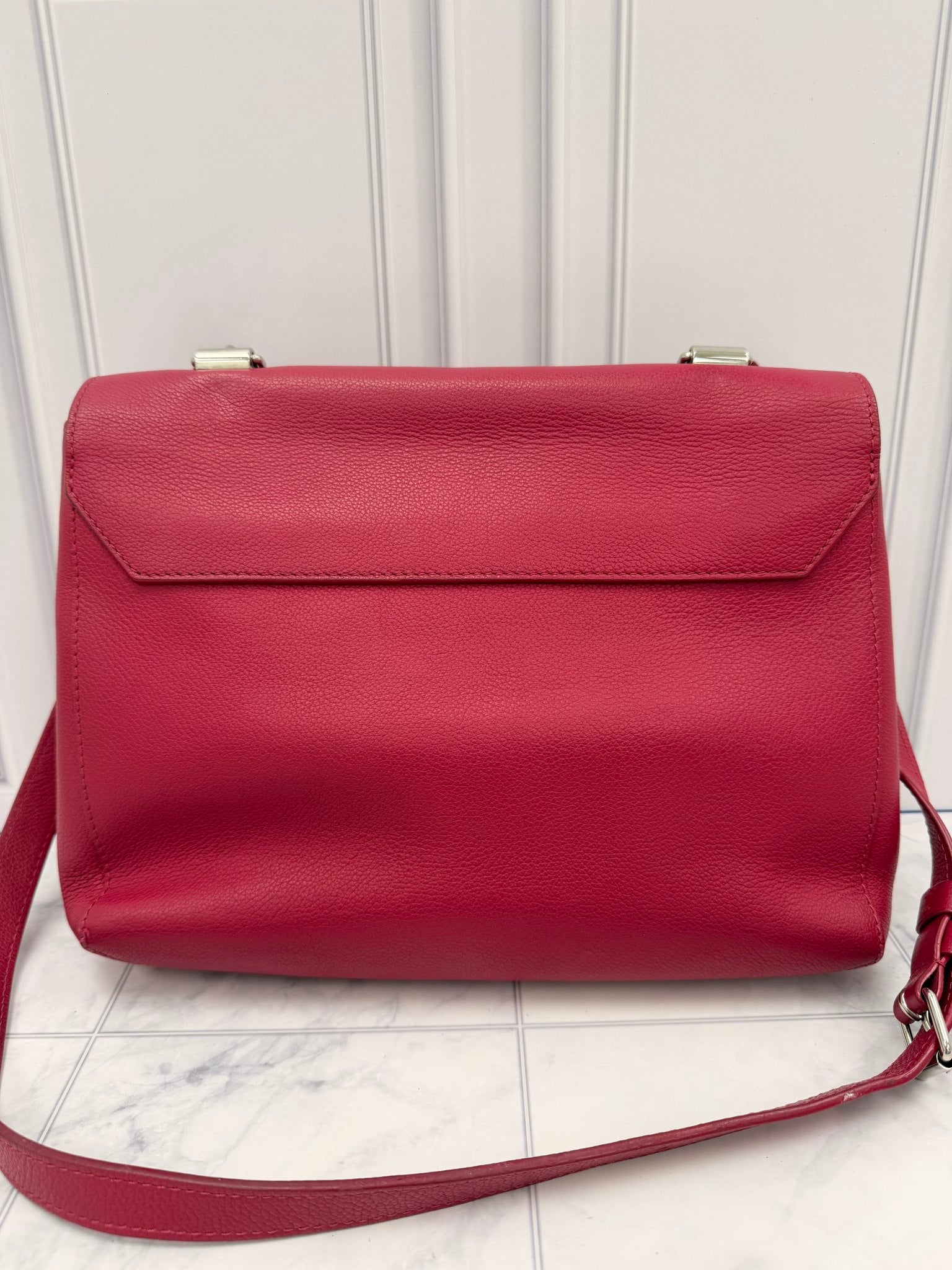 Louis Vuitton Fuchsia Taurillon Leather Lock Me II Shoulder Bag
