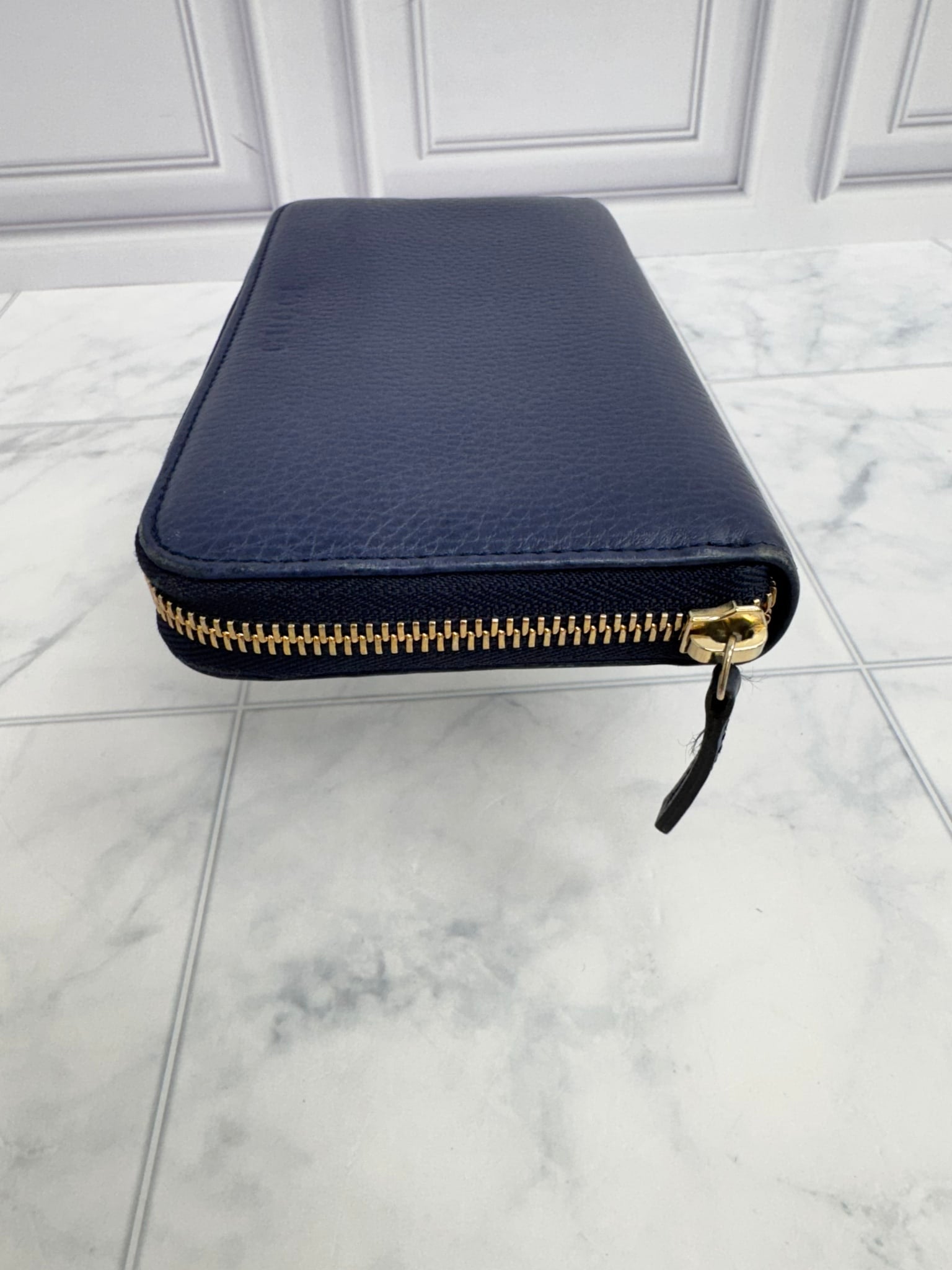 Gucci Blue Pebbled Leather Zippy Wallet