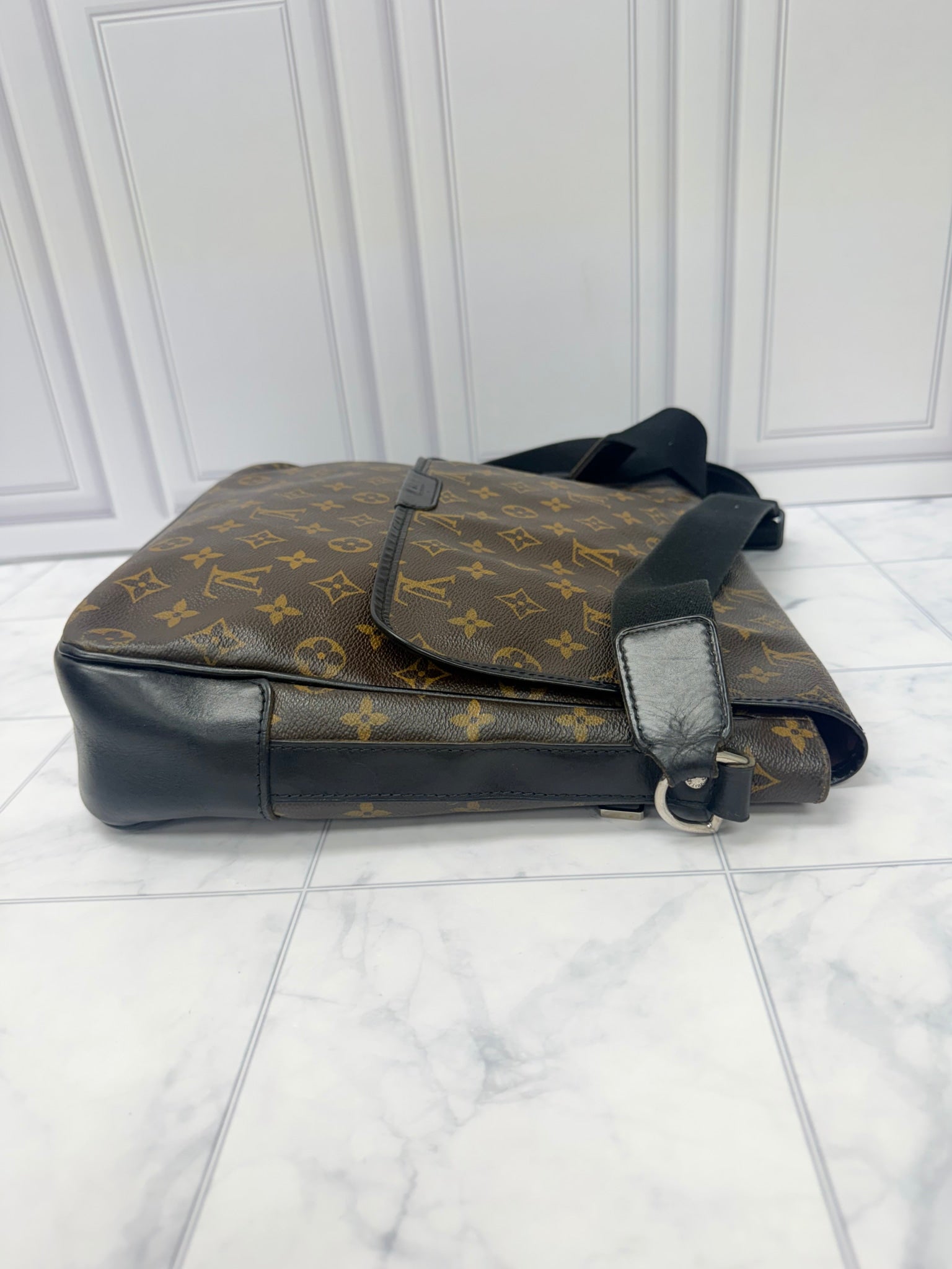 Louis Vuitton Monogram Bass MM Messenger Bag