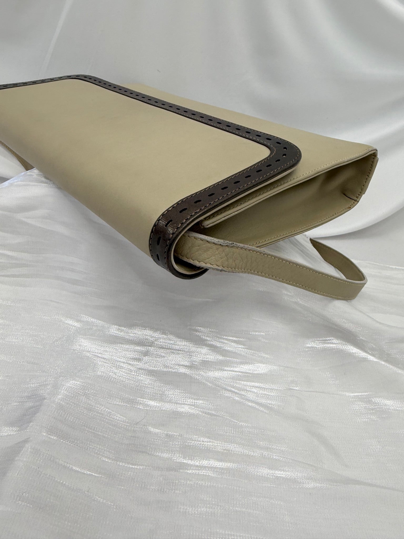 Salvatore Ferragamo Vintage Tan Leather Shoulder Bag