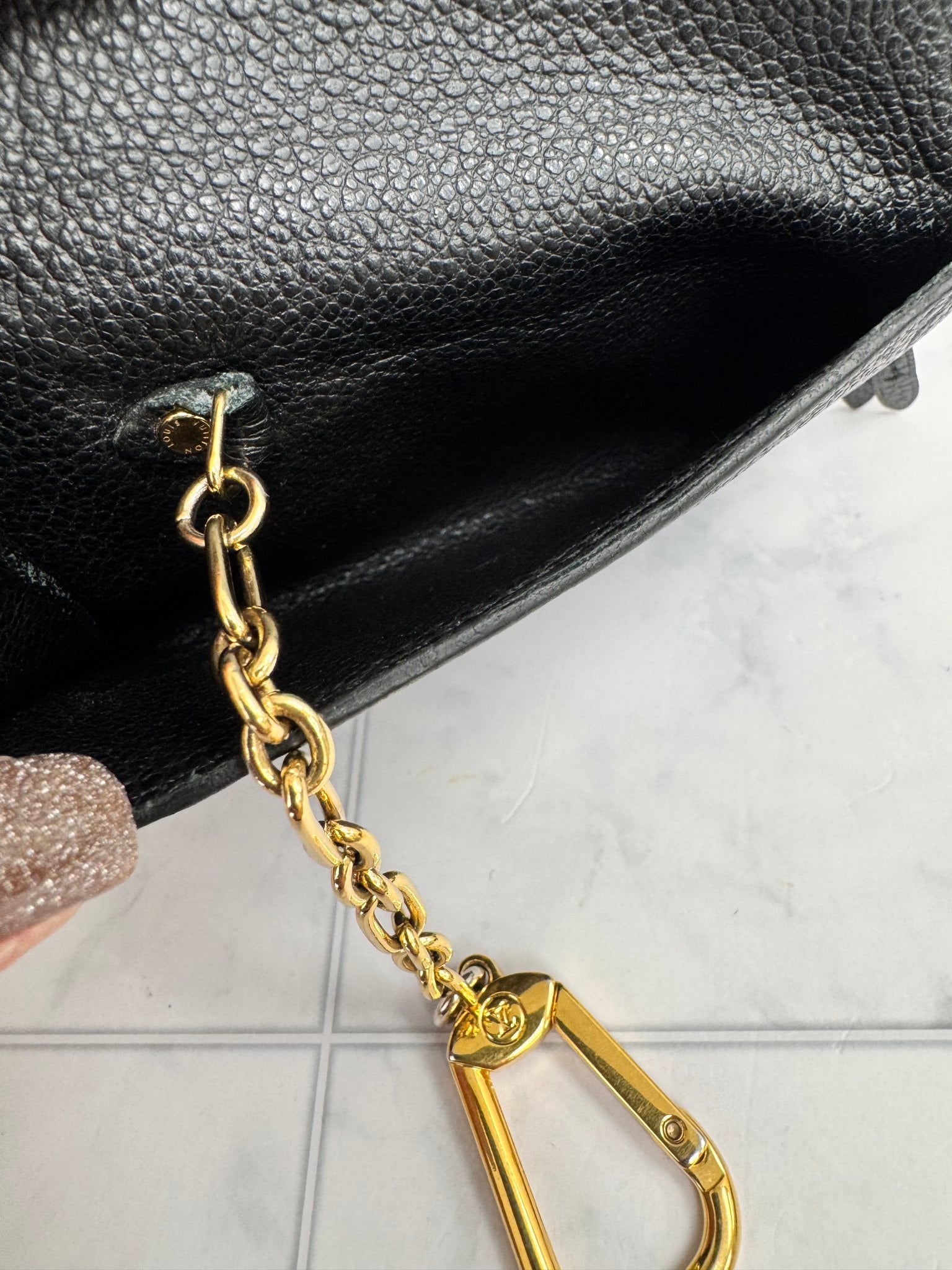 Louis Vuitton Black Empriente Monogram Grained Leather Key Cles
