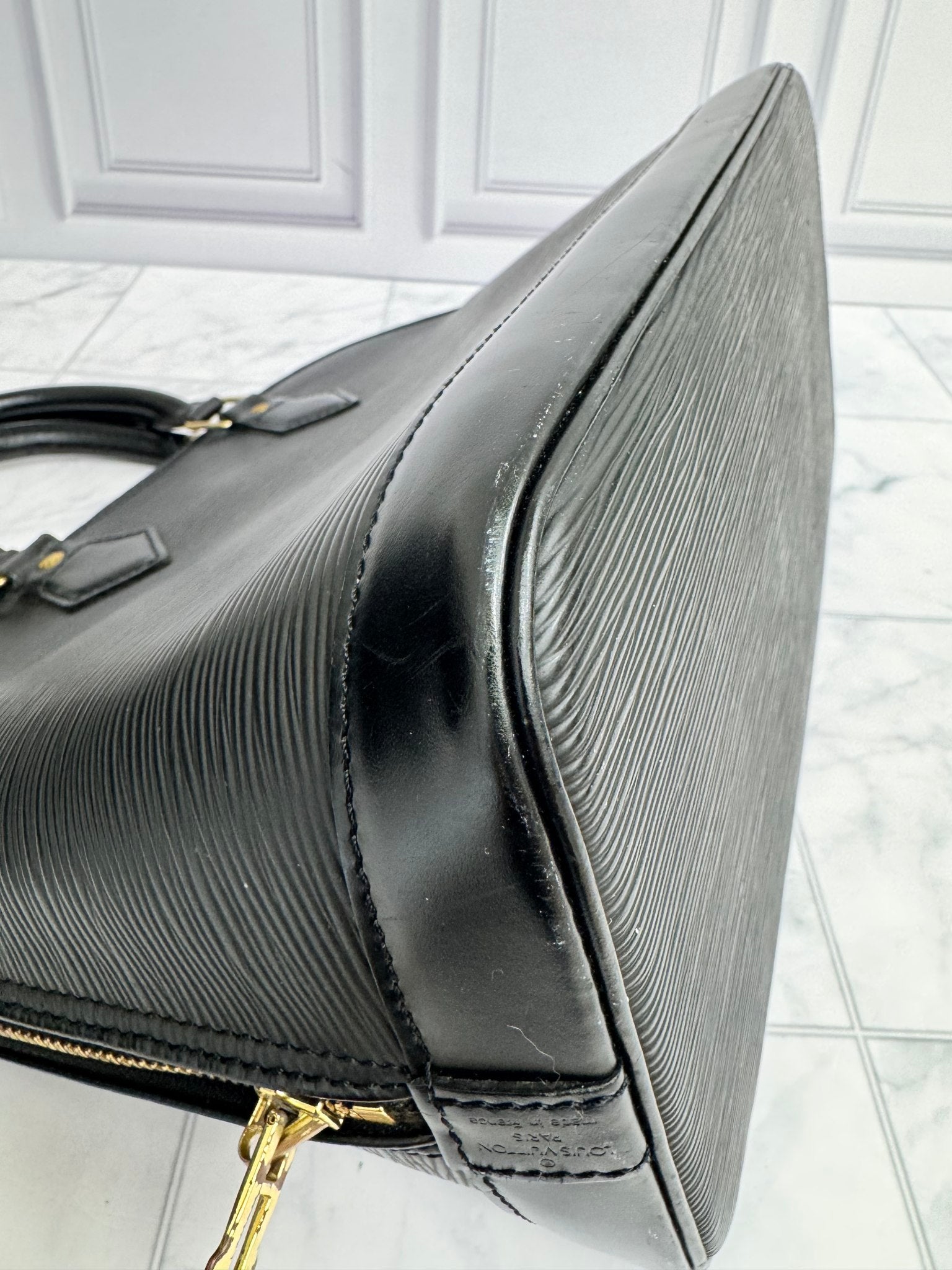 Louis Vuitton Black Epi Leather Alma PM