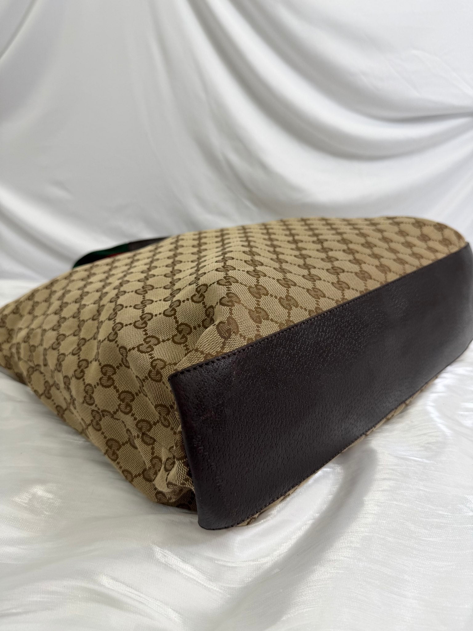 Gucci GG Brown Canvas Web Straps Messenger Bag