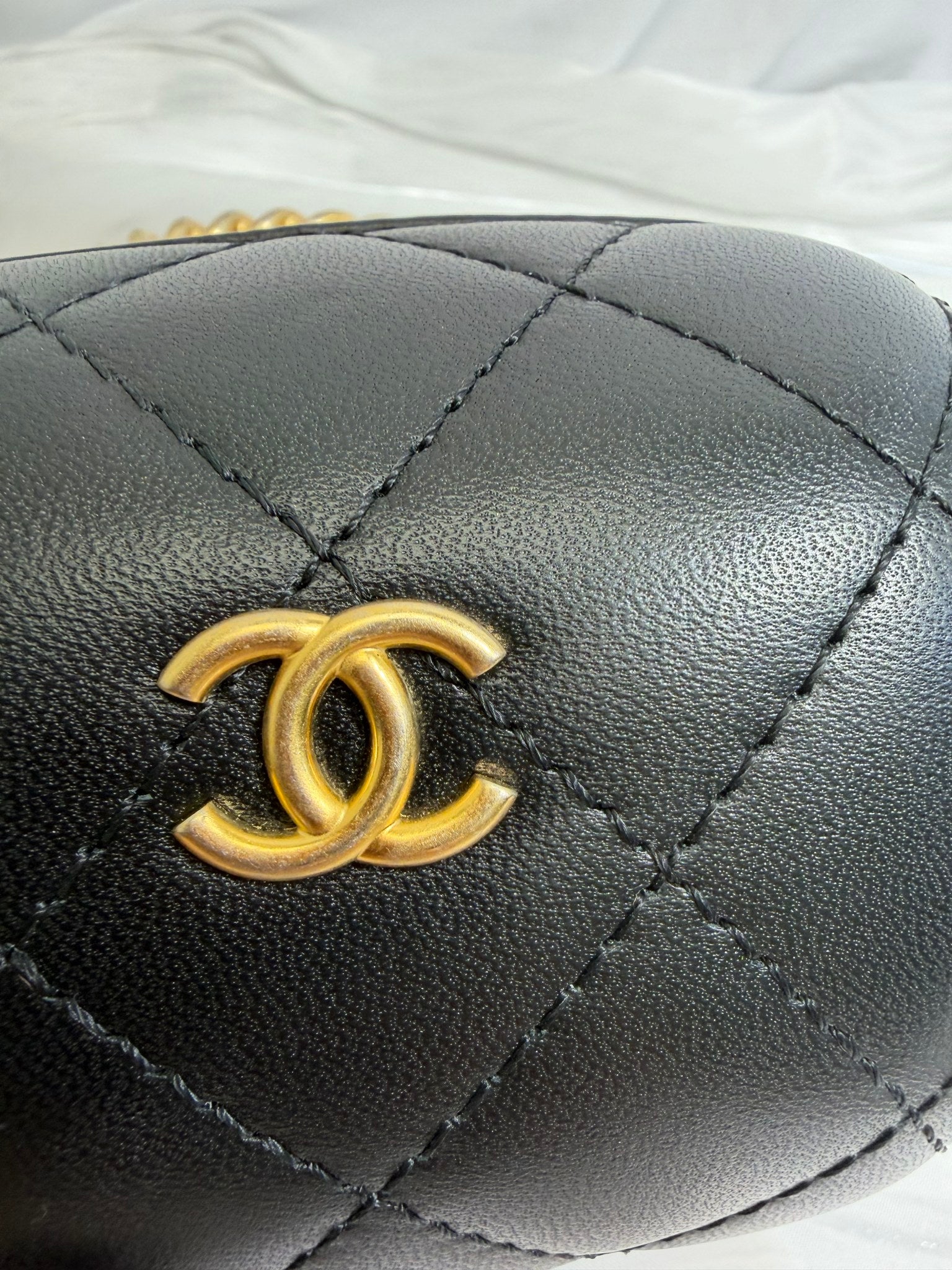 BRAND NEW Chanel Black Calfskin Bubble Top Handle Vanity Bag