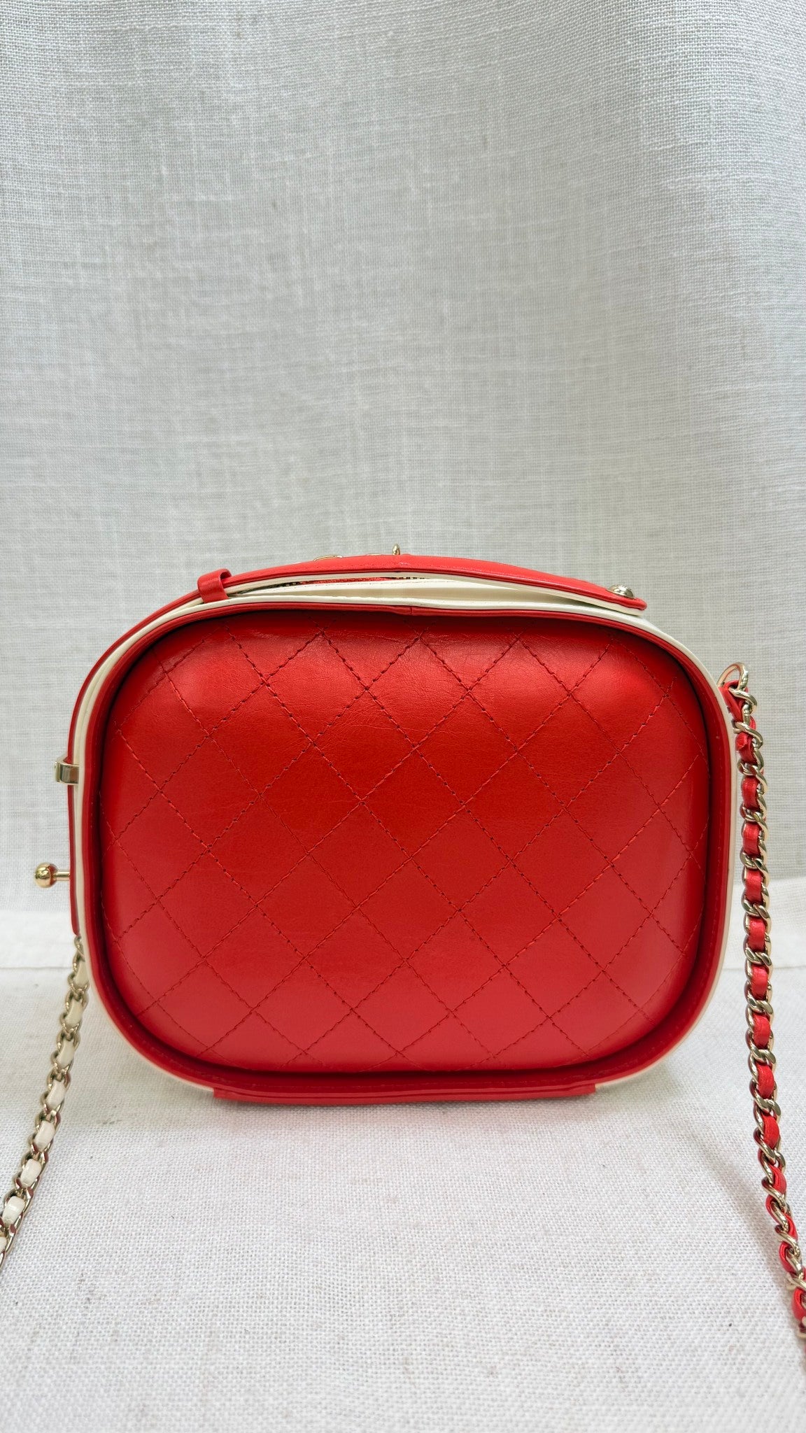 Chanel Red and White Quilted Leather Matelasse Vanity Top Handle Bag