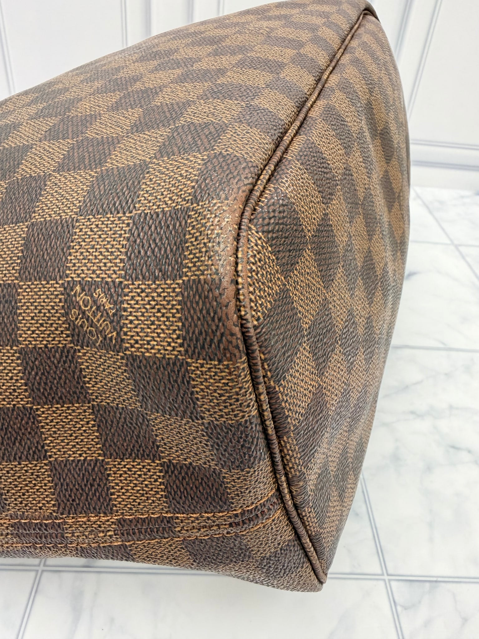 Louis Vuitton Damier Ebene Neverfull MM