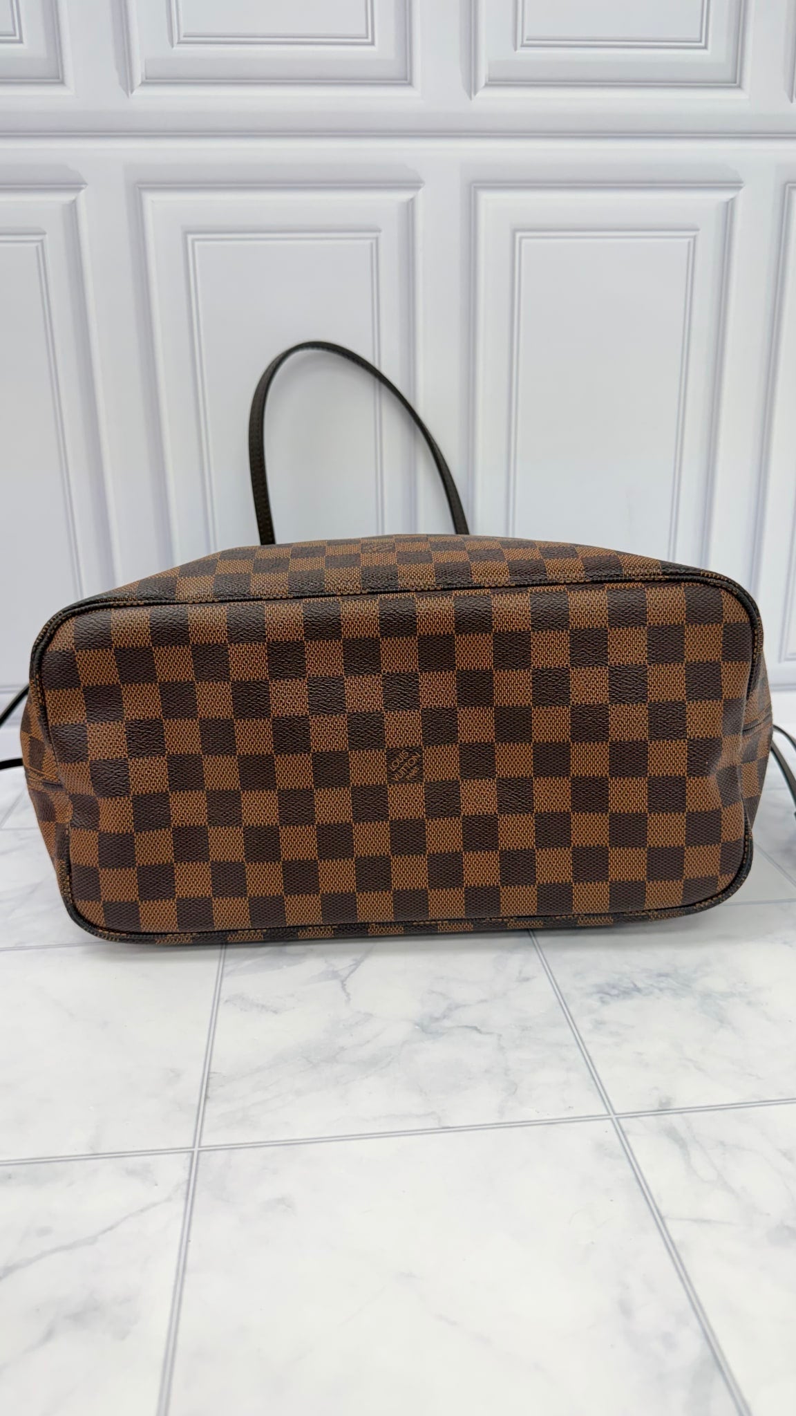 Louis Vuitton Damier Ebene Neverfull MM Tote Bag 