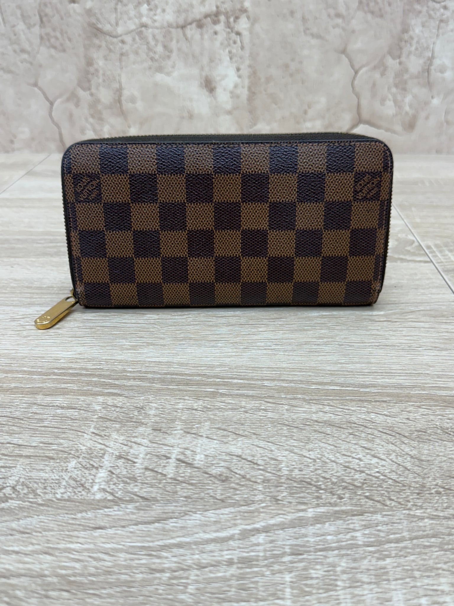 Louis Vuitton Damier Ebene Zippy Wallet