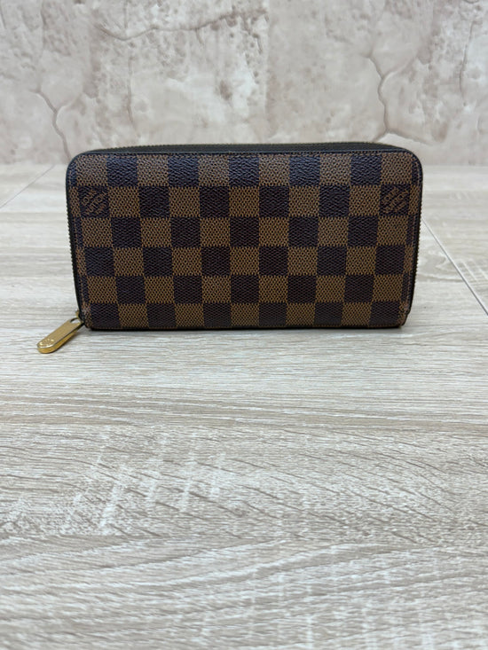 Louis Vuitton Damier Ebene Zippy Wallet