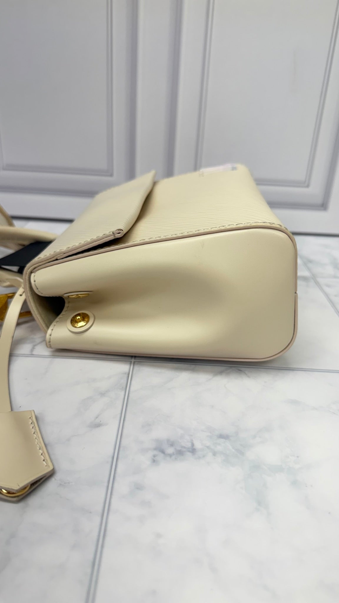 Louis Vuitton Cream Epi Leather Cluny Mini Handbag 