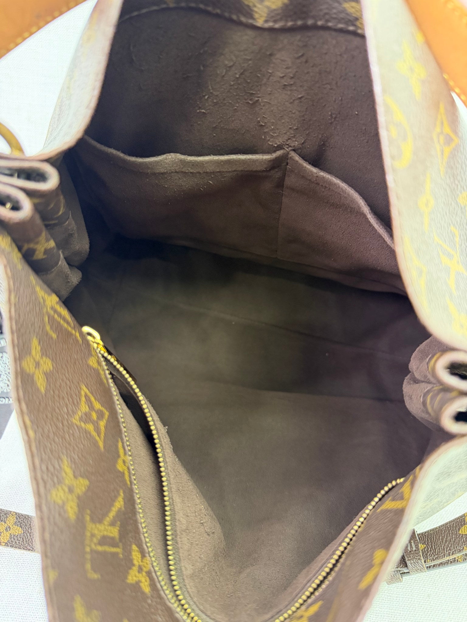 Louis Vuitton Monogram Metis Hobo Shoulder Bag