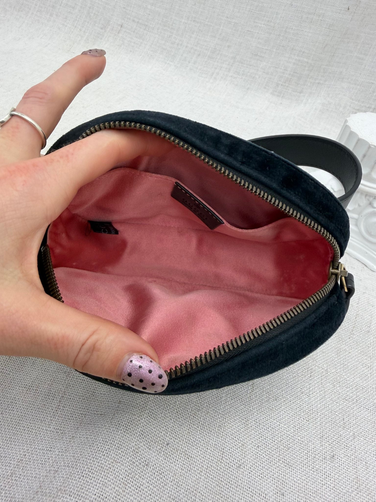 Gucci Black Velvet Marmont Belt Bag Size 75