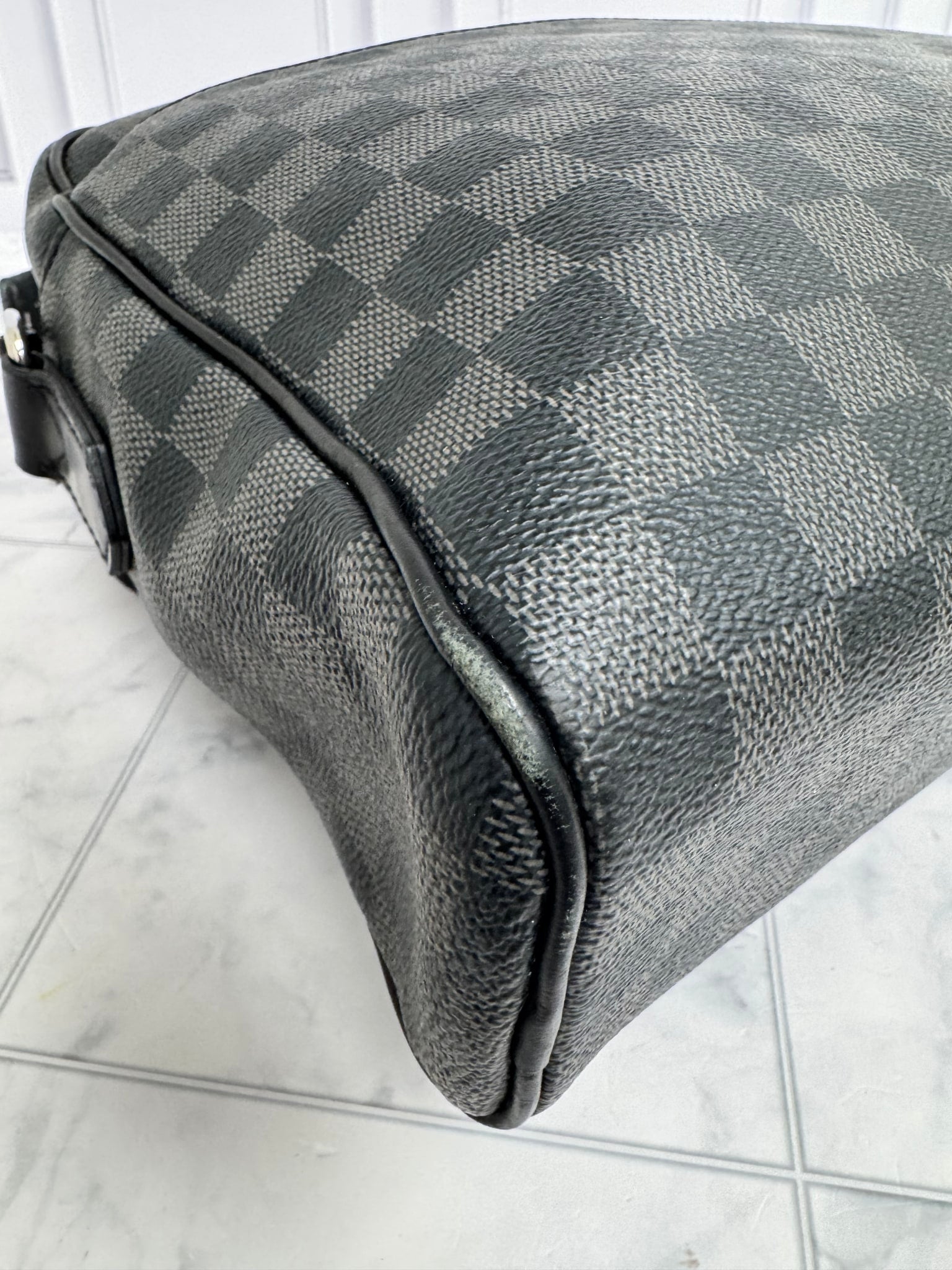Louis Vuitton Damier Graphite Dayton Reporter Bag MM