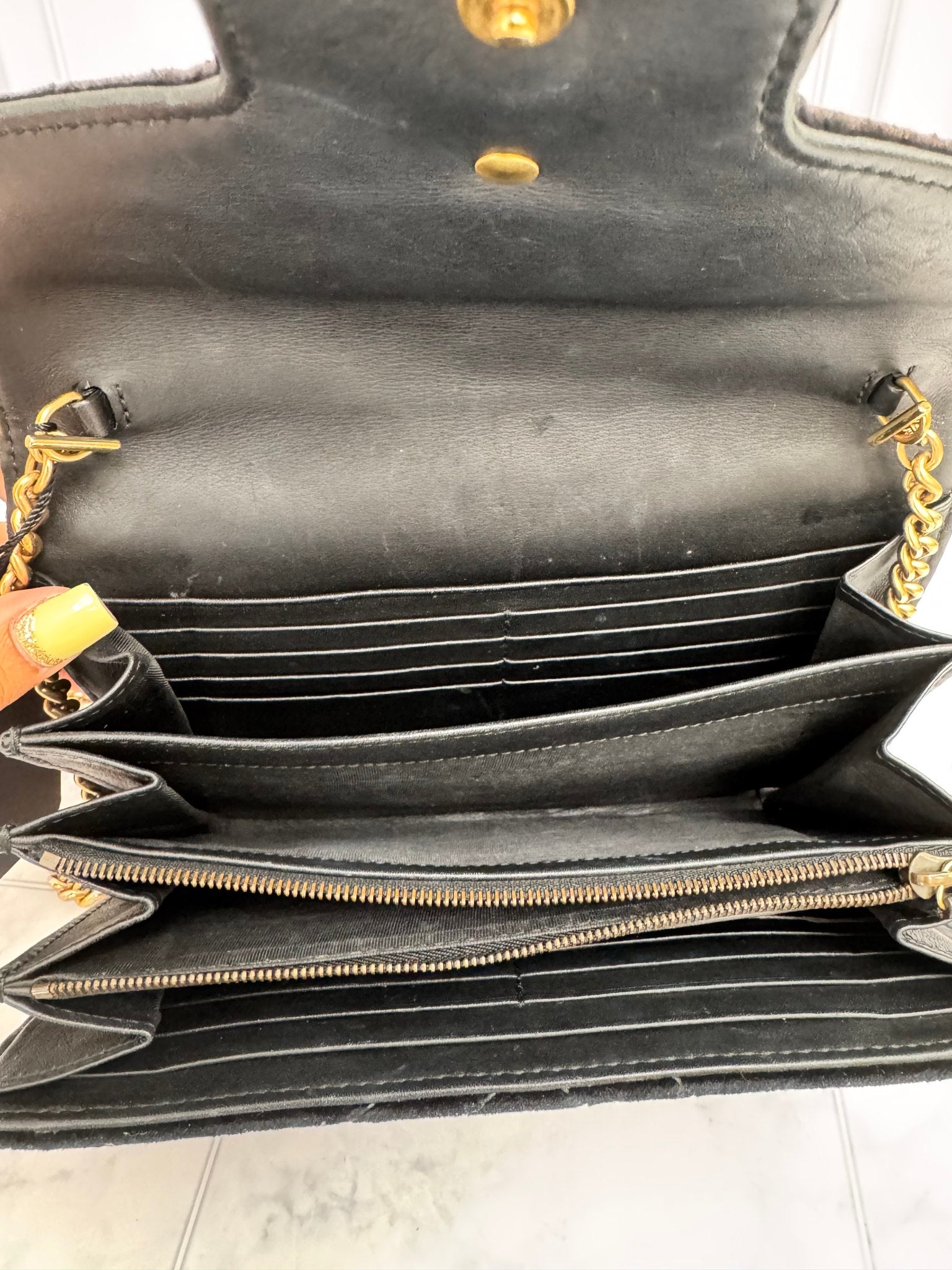 Gucci Black Chevron Quilted Velvet GG Marmont Crossbody Bag