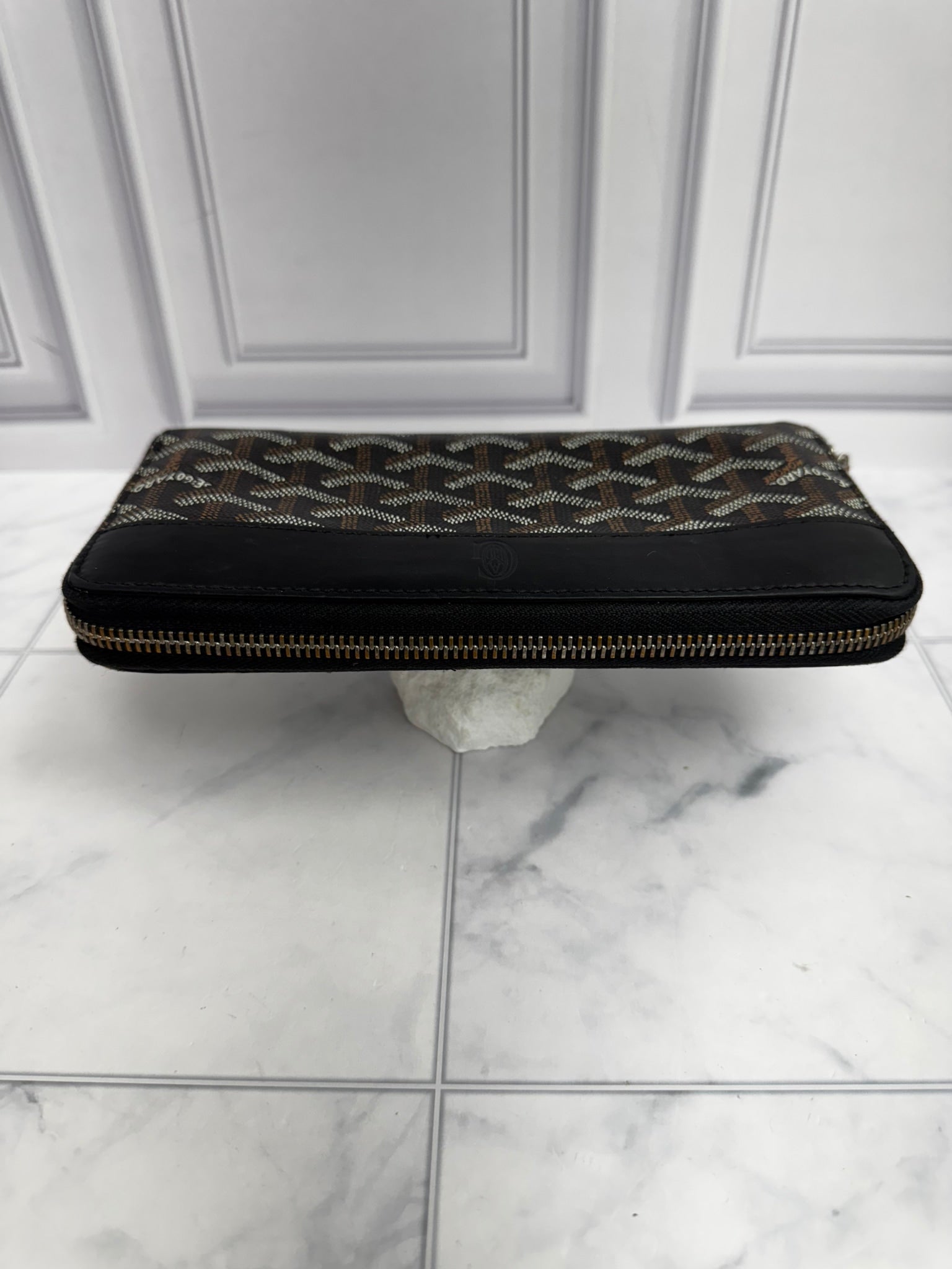 Goyard Black Goyardine Leather Zippy Wallet