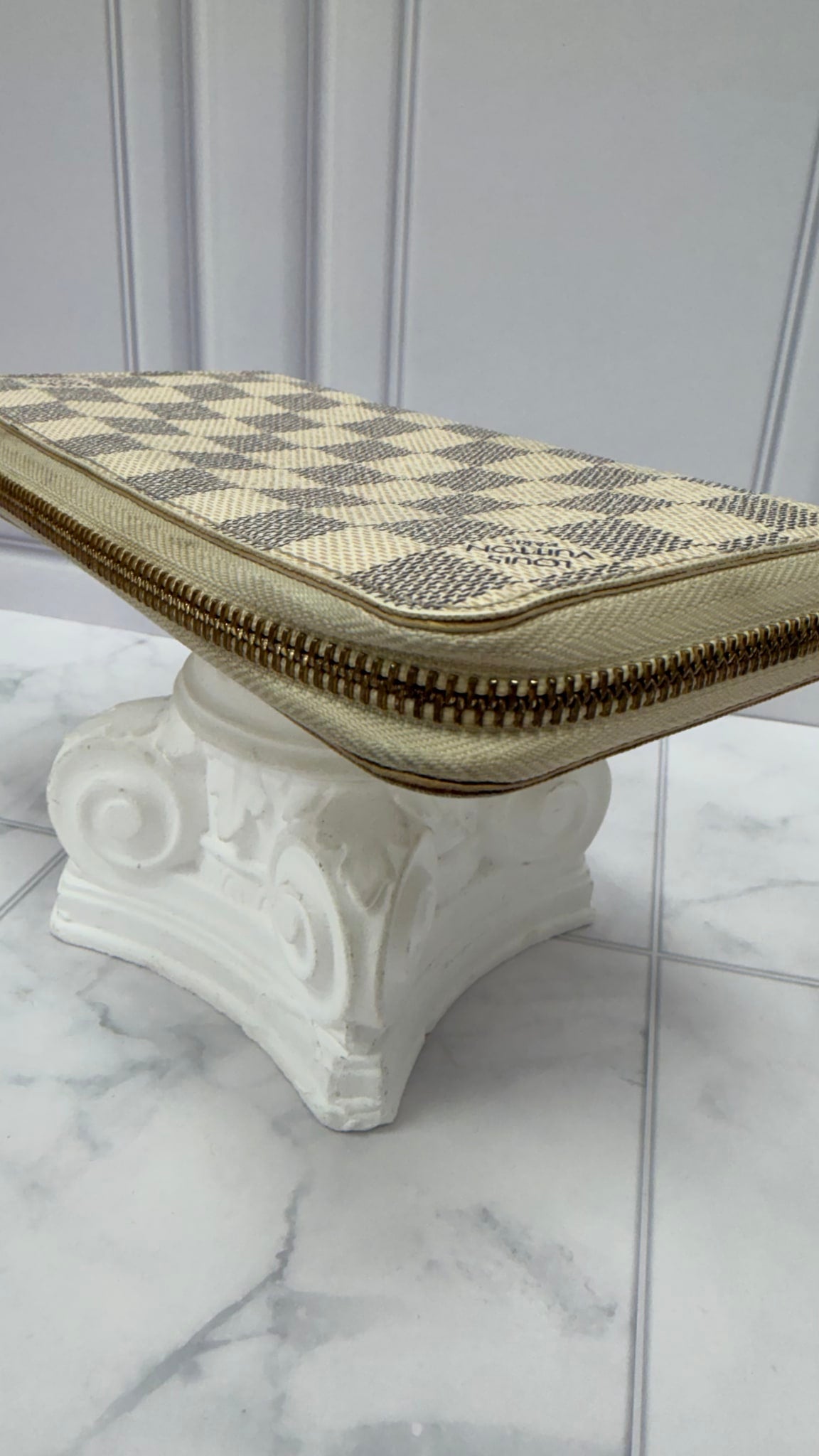 Louis Vuitton Damier Azur Zippy Wallet