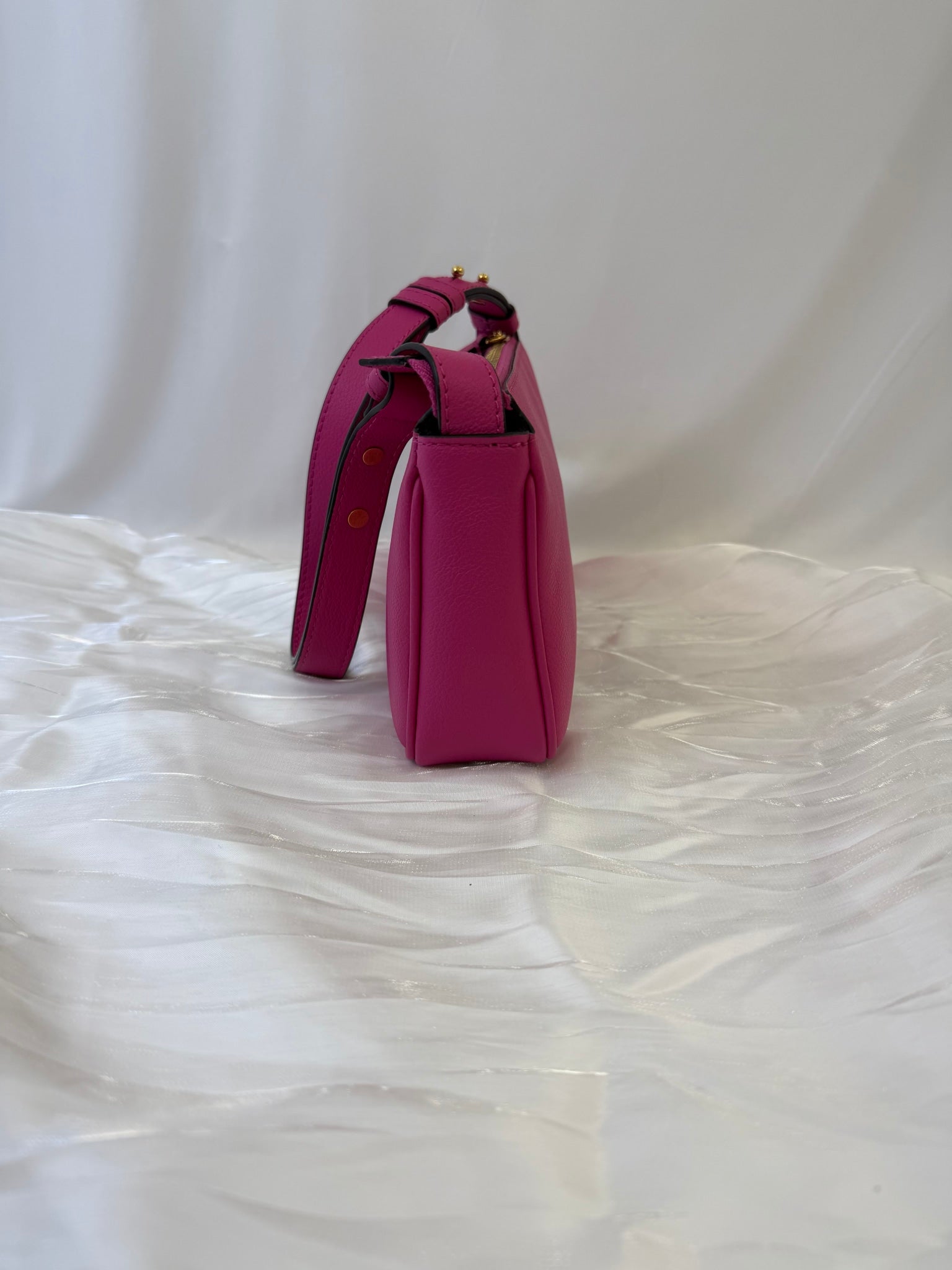 LIKE NEW-Versace Pink Leather Shoulder Bag