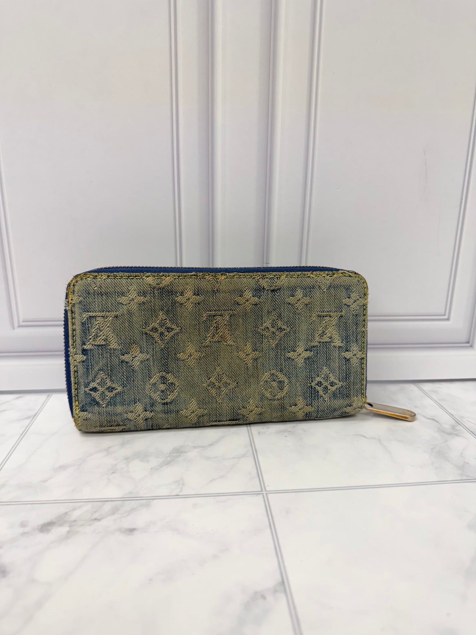 Louis Vuitton Monogram Blue Denim Zippy Wallet 