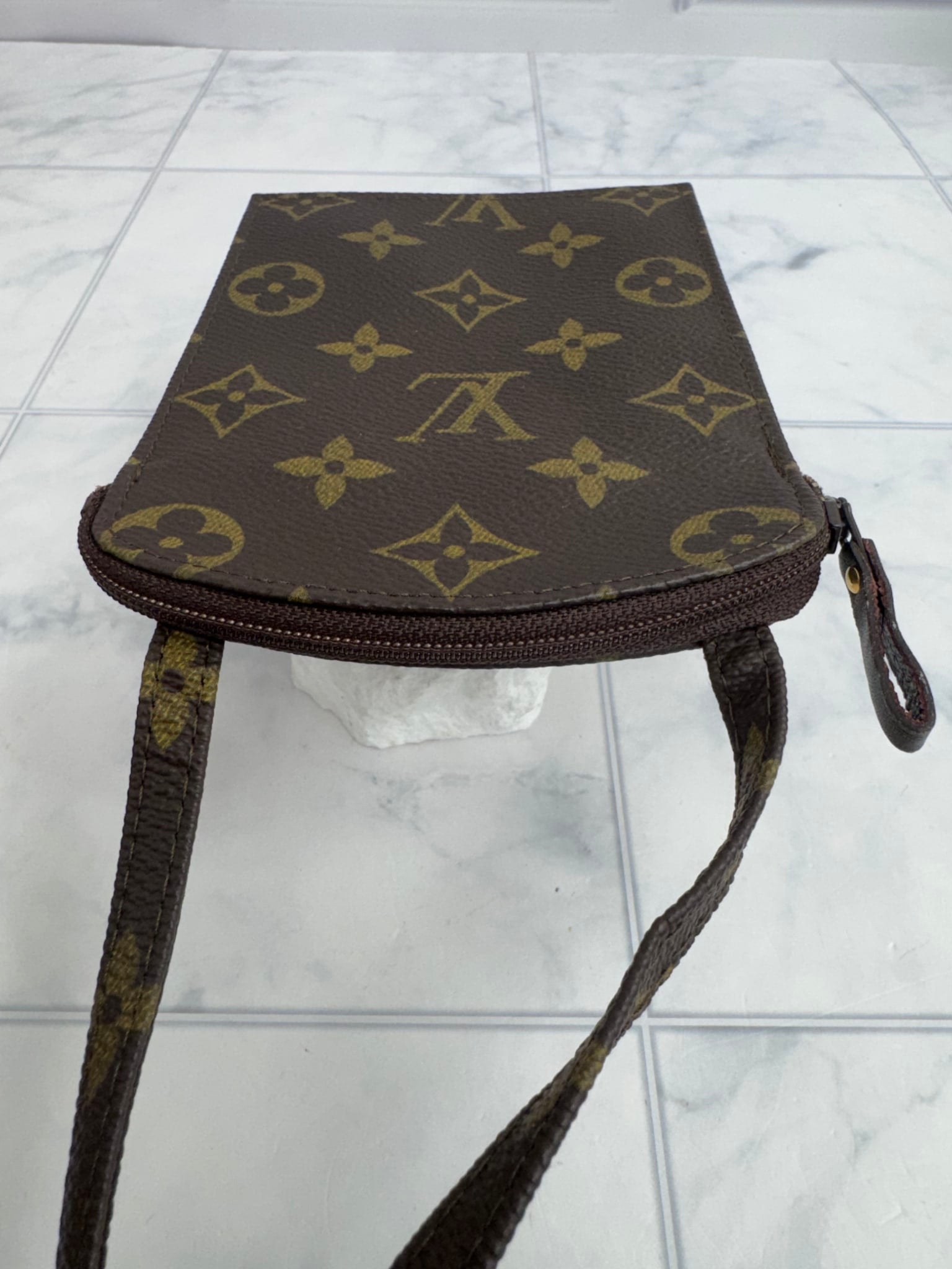 Louis Vuitton Monogram Pochette Secret Crossbody Bag
