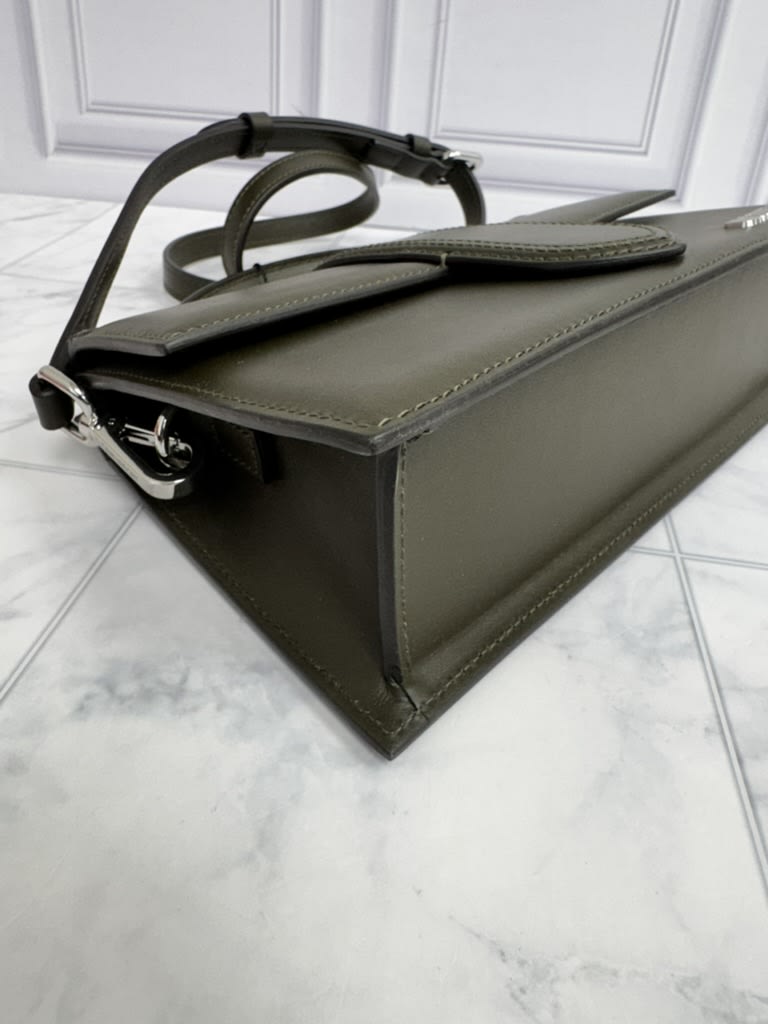 BRAND NEW - Jacquemus Dark Khaki Green Leather Le Grand Bambino Handbag 