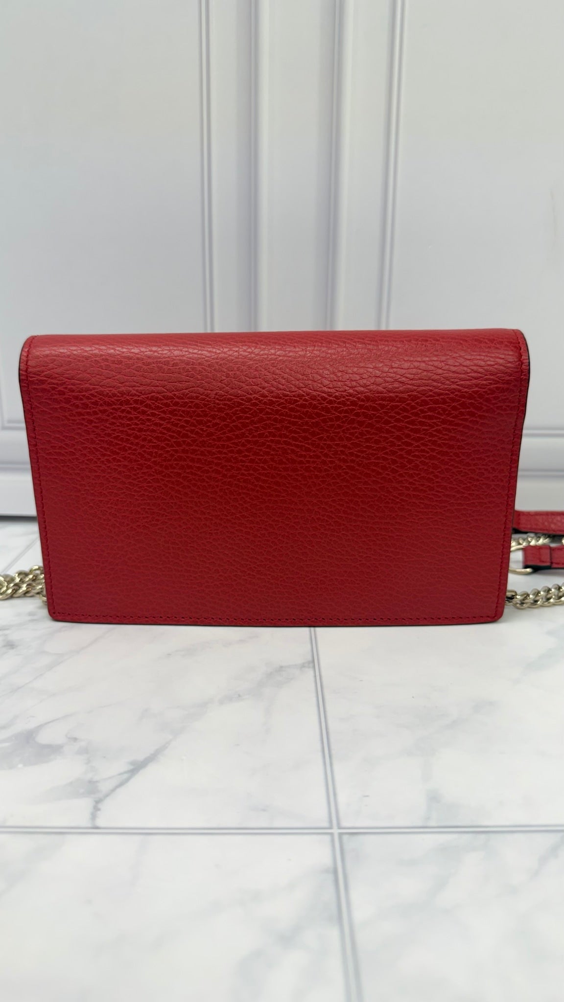 Gucci Red Grained Leather Interlocking G Wallet On A Chain
