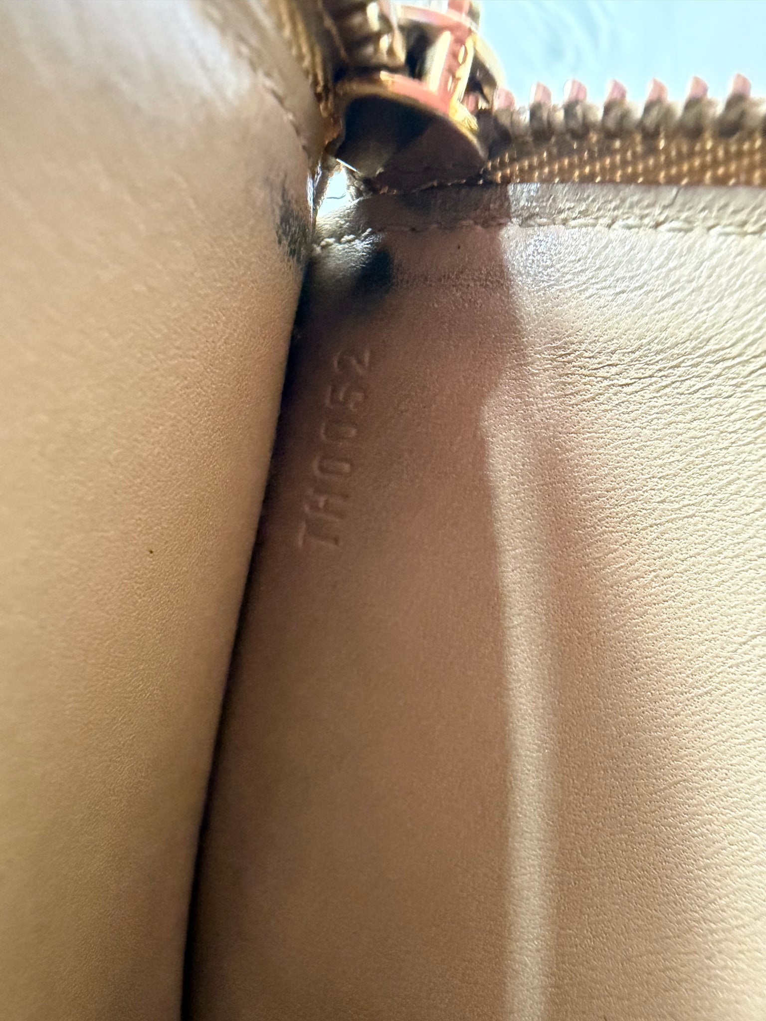 Louis Vuitton Yellow Vernis Sarah Wallet