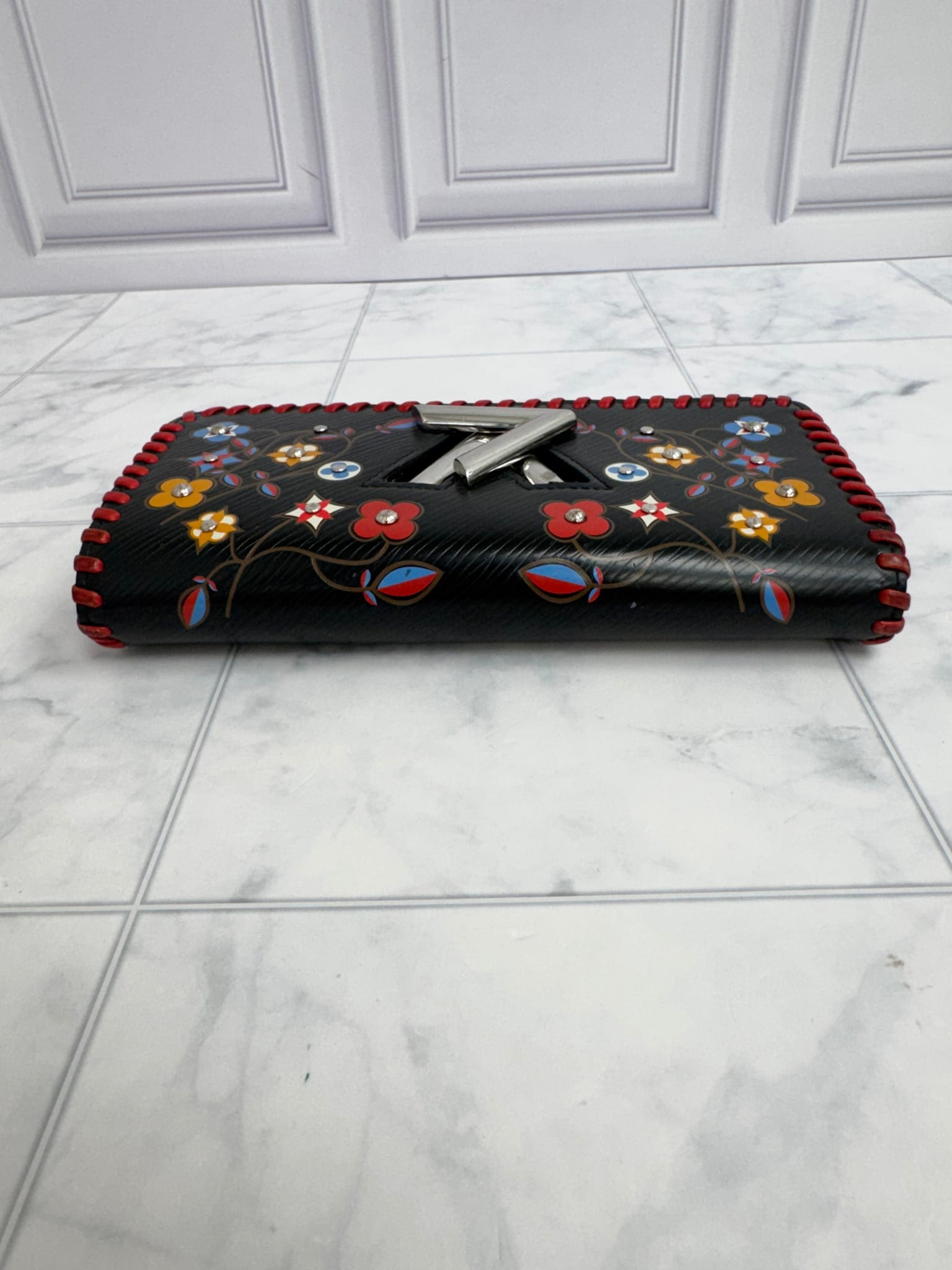 Louis Vuitton Black Multicolor Epi Leather Floral Twist Long Wallet