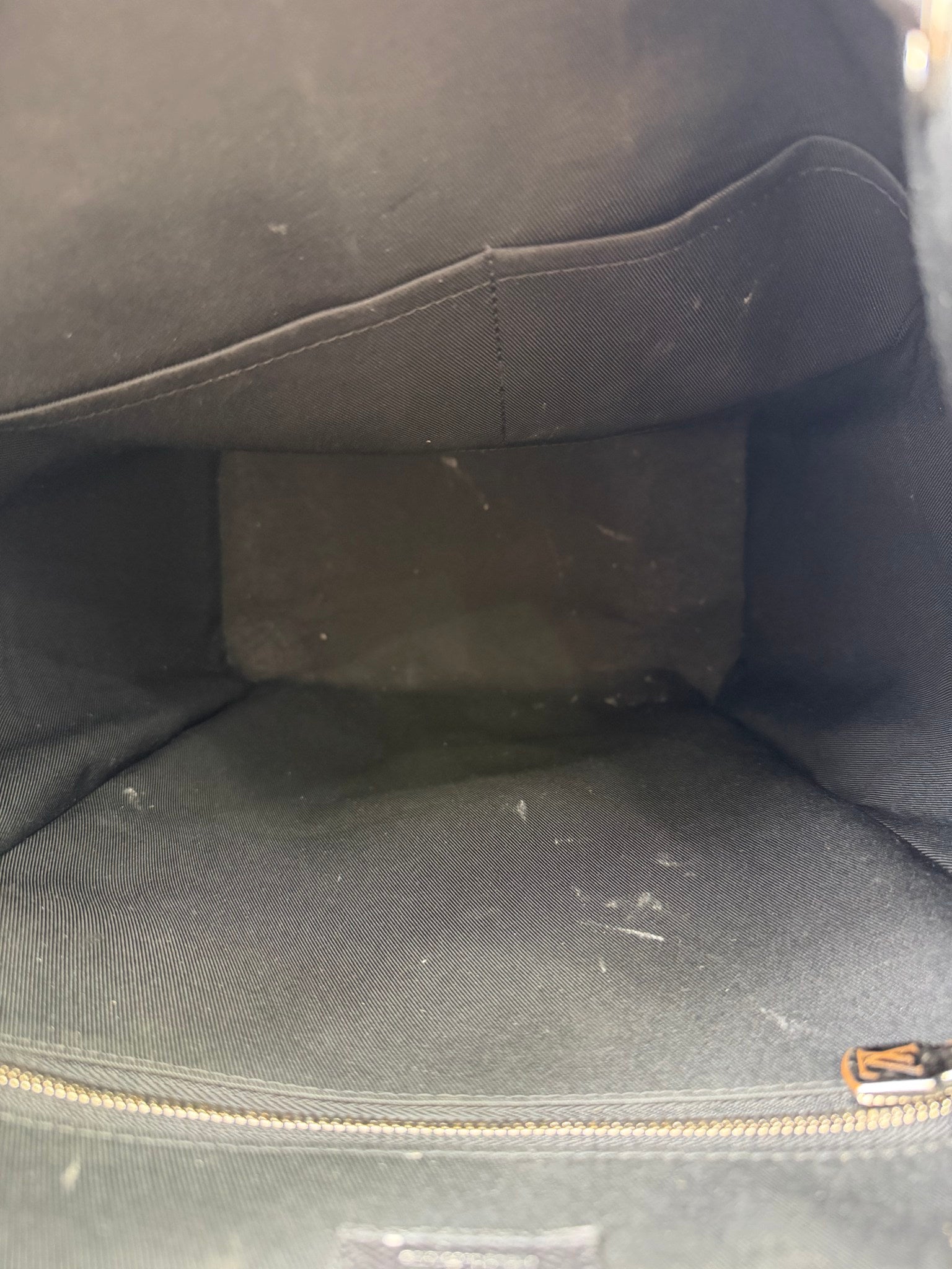 Louis Vuitton Black Taiga Leather Taigarama Backpack