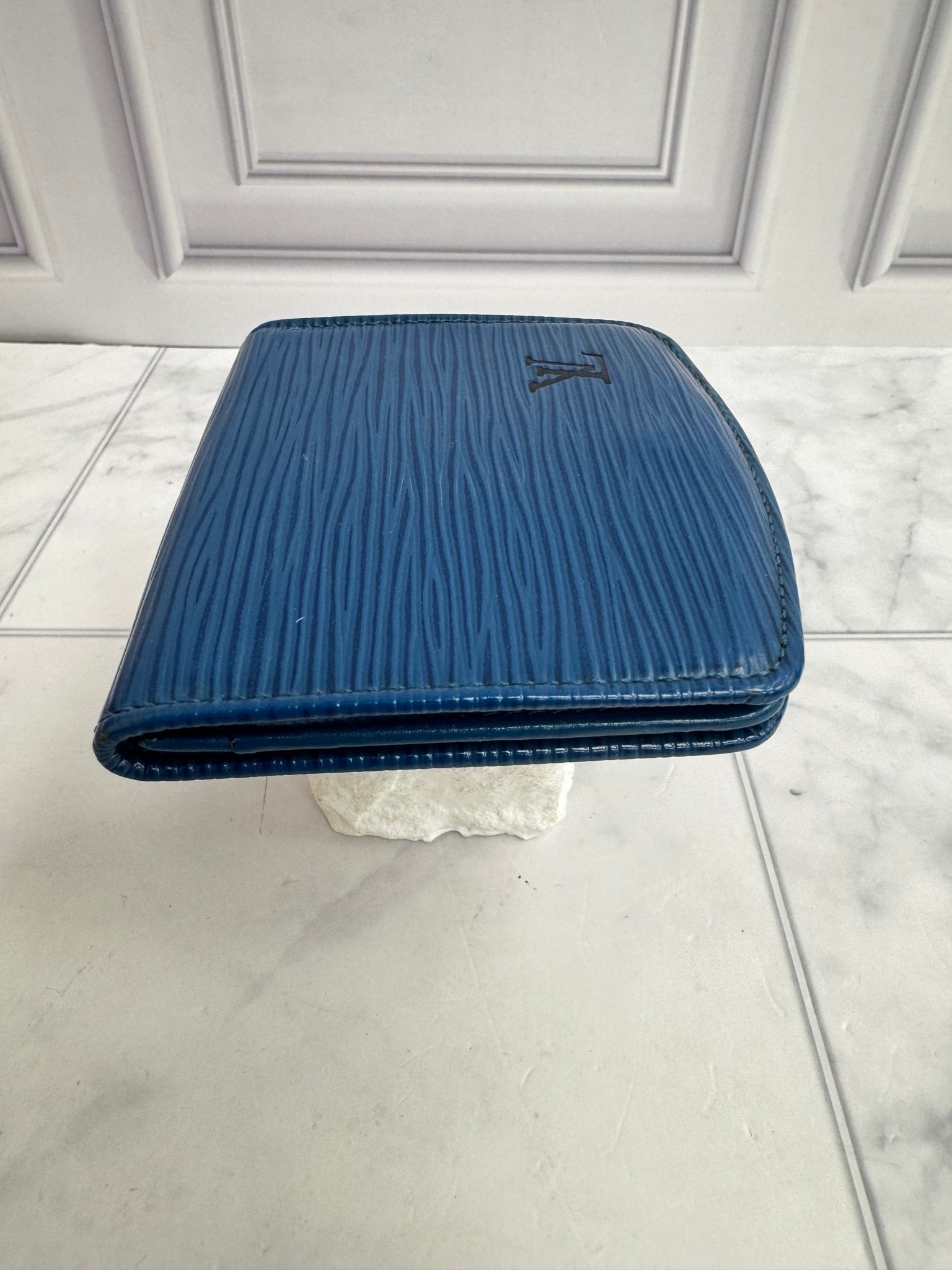 Louis Vuitton Blue Epi Leather Toledo Collapsible Mini Boite Coin Case