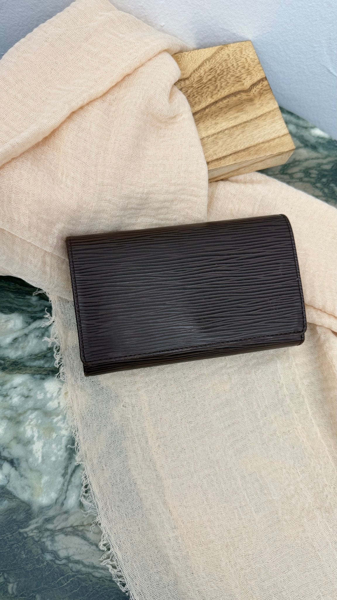 Louis Vuitton Brown Epi Leather Porte Monnaie Wallet 