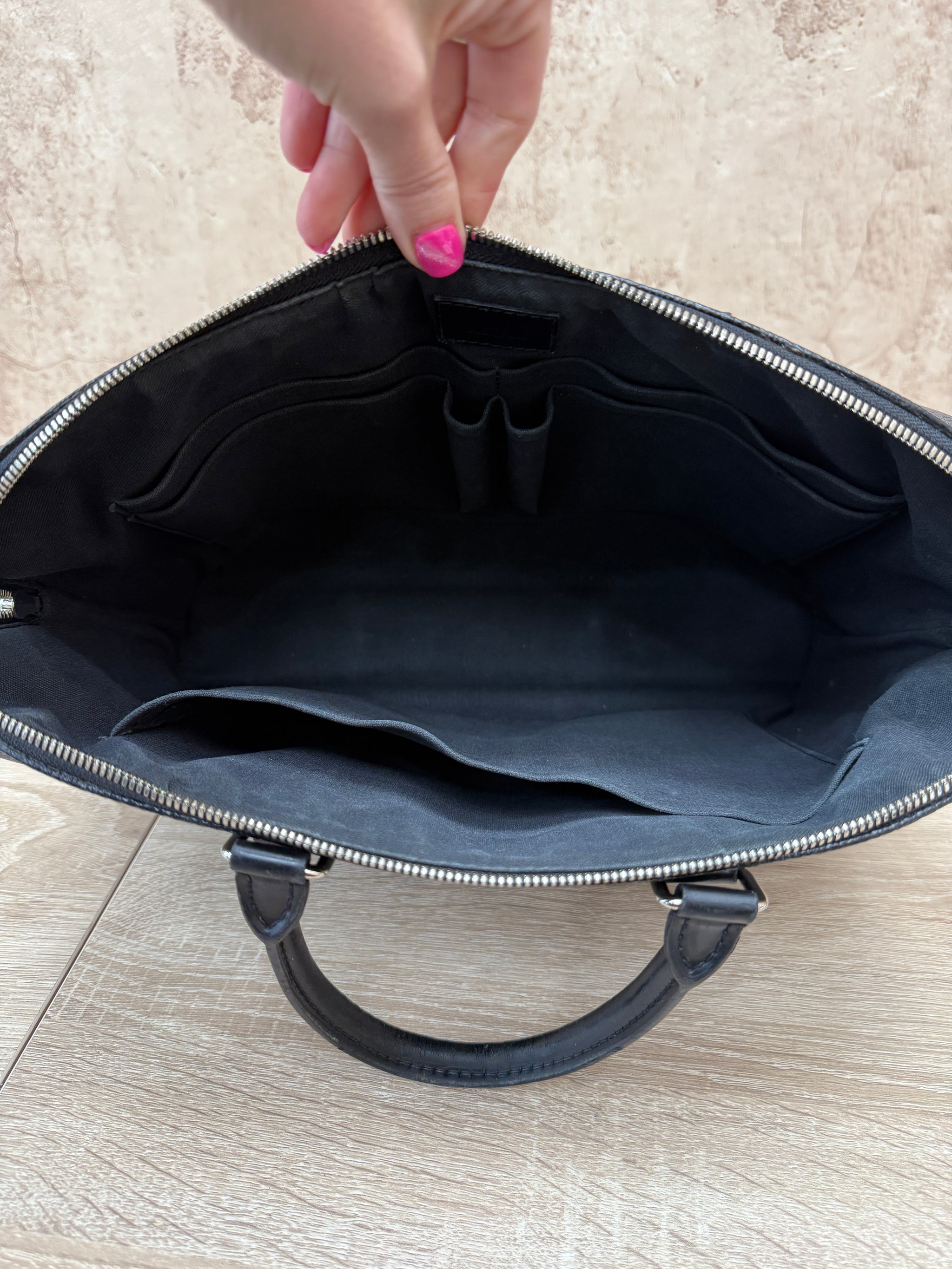 Louis Vuitton Damier Graphite Porte-Documents Jour Bag