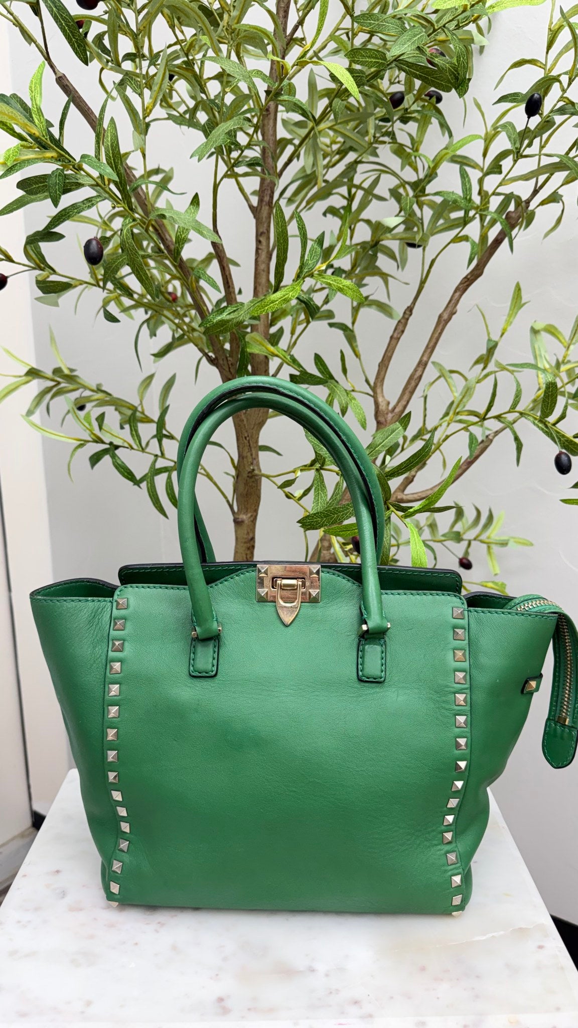 Valentino Green Leather Rockstud Trapeze Tote Bag 