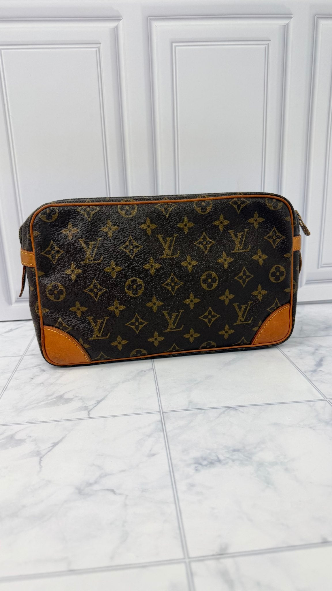 Louis Vuitton Monogram Compiegne 28 Clutch 