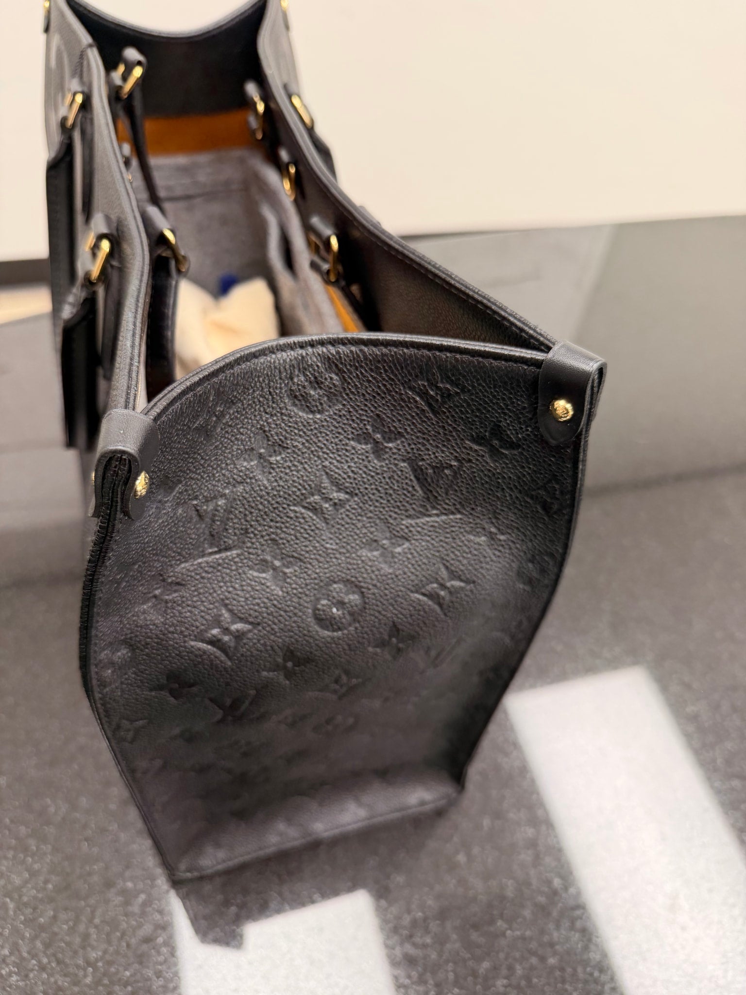 Louis Vuitton Black Empreinte Leather OntheGo GM 