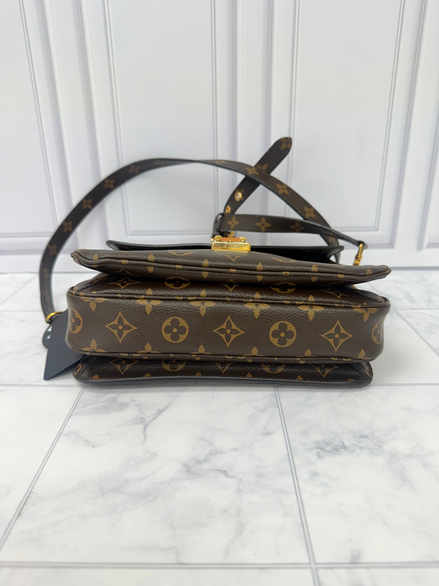 Louis Vuitton Monogram Pochette Metis Crossbody Bag