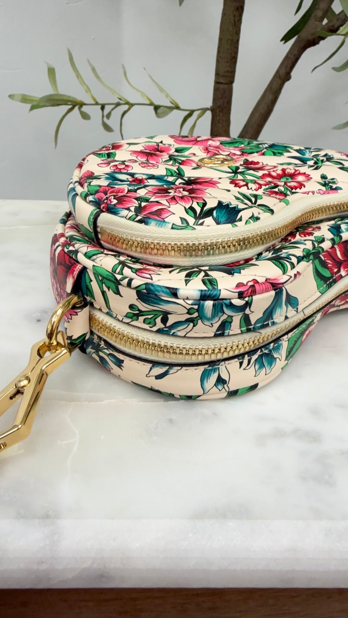 LIKE NEW - Gucci Beige & Multicolor Floral Leather Heart Marmont Crossbody