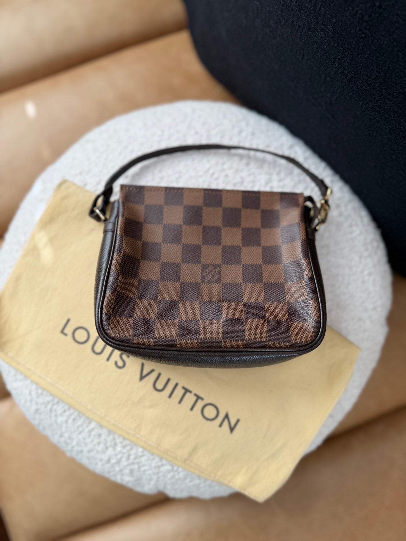 Louis Vuitton Damier Ebene Trousse Make Up Pochette
