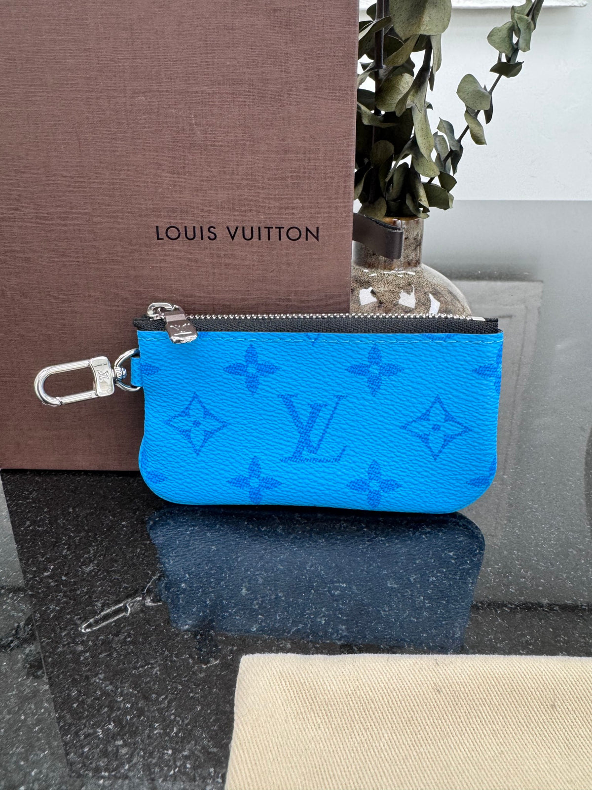 BRAND NEW - Louis Vuitton Blue Lagoon Monogram Taigarama Key Pouch