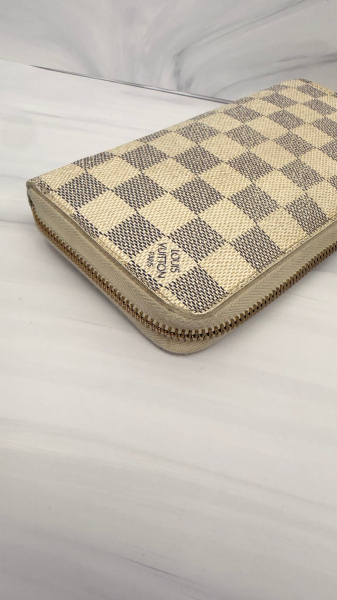 Louis Vuitton Damier Azur Zippy Wallet 
