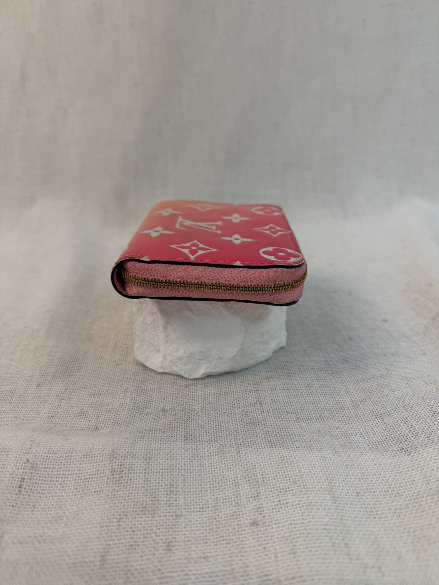 Louis Vuitton Sunset Vernis Leather Compact Zippy Wallet