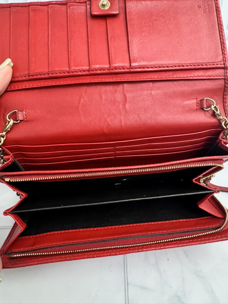 Gucci Red Leather Microguccissima Heart Wallet On A Chain