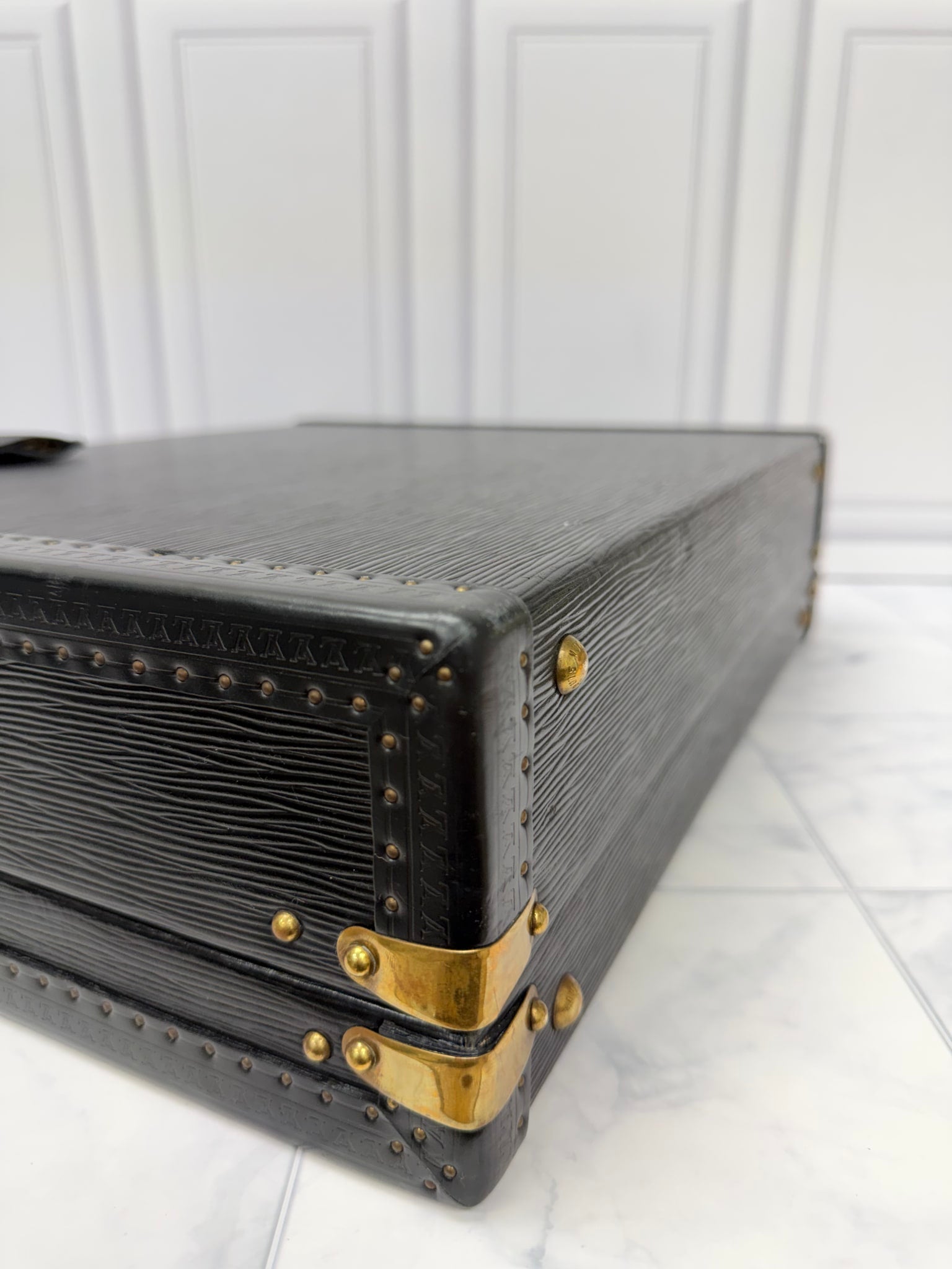 Louis Vuitton Black Epi Leather President Briefcase 