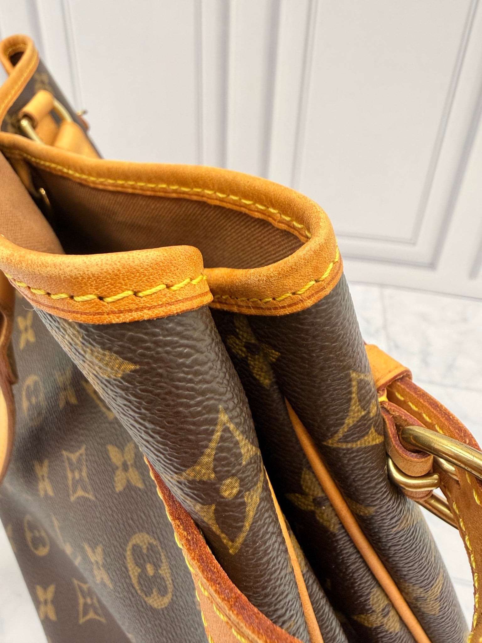 Louis Vuitton Monogram Batignolles Horizontal Shoulder Bag