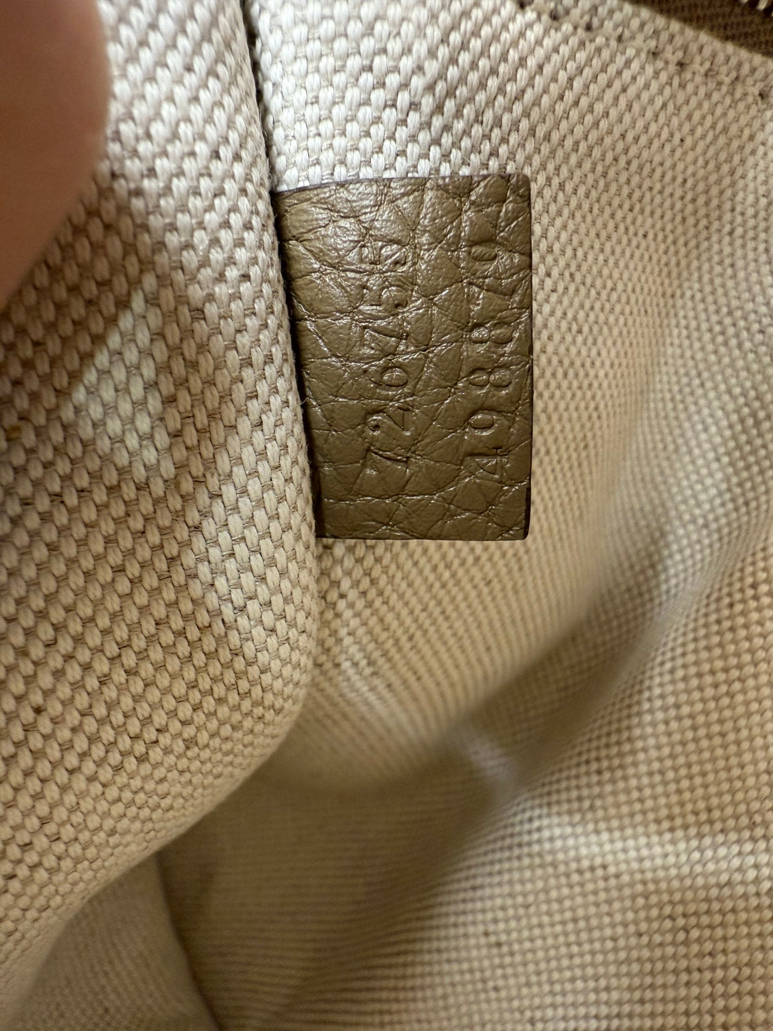 https://res.cloudinary.com/dyql5hig8/image/upload/v1756831438/fx4j4rnsm9itj4epe509.jpg