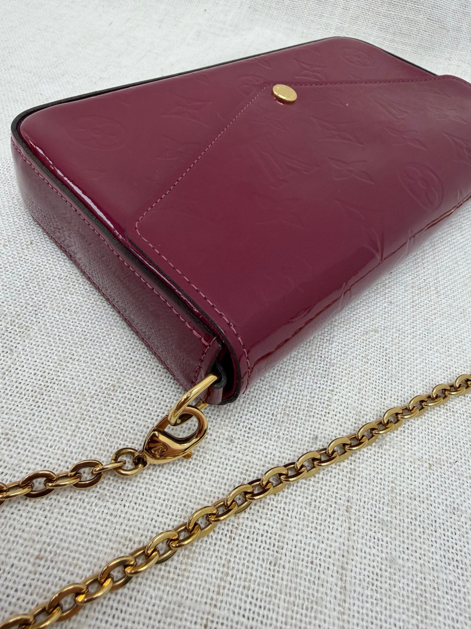 Louis Vuitton Raspberry Vernis Felicie Pochette Bag
