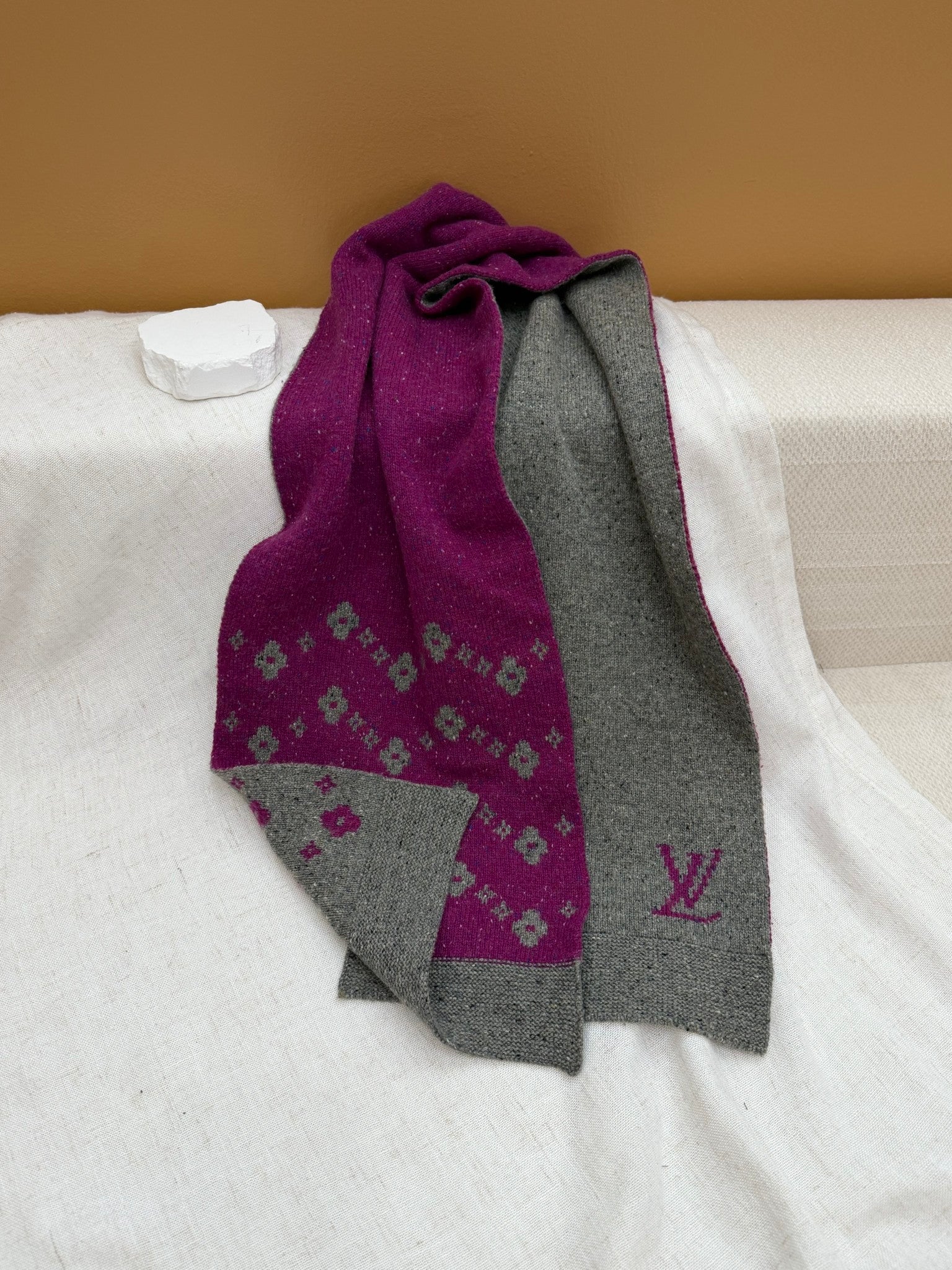 Louis Vuitton Gray & Purple Wool / Cashmere Scarf